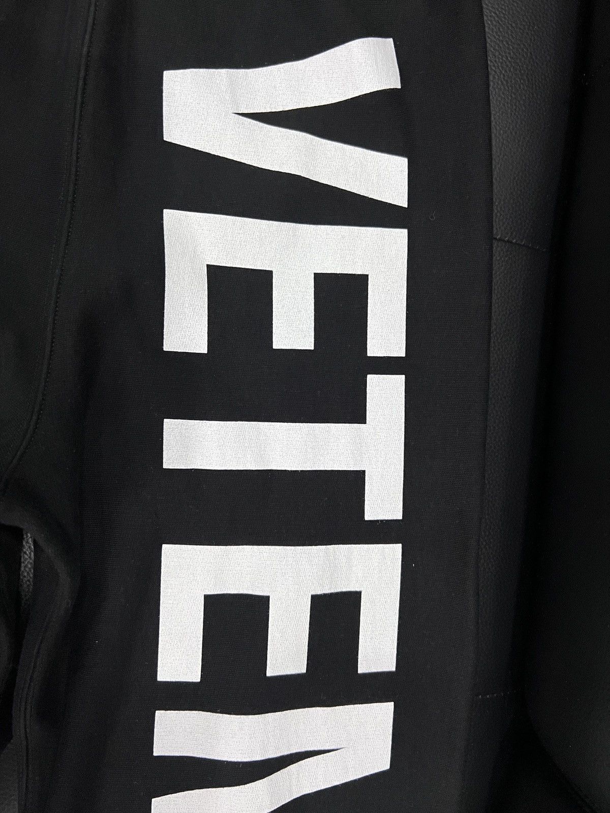 Vetements Vetements FW18 Left Logo Casual Trousers Size US 30 / EU 46 - 4 Thumbnail