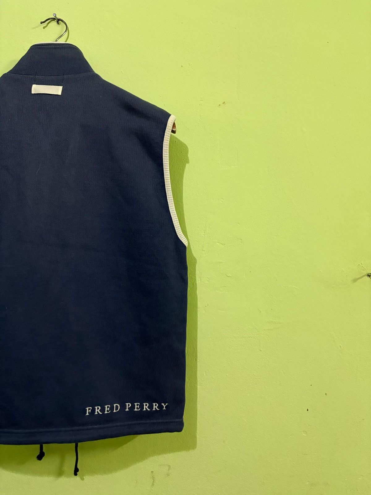 Fred Perry × Vintage Vintage Fred Perry Less Sleeve Jacket Small Logo Design Size US S / EU 44-46 / 1 - 11 Thumbnail