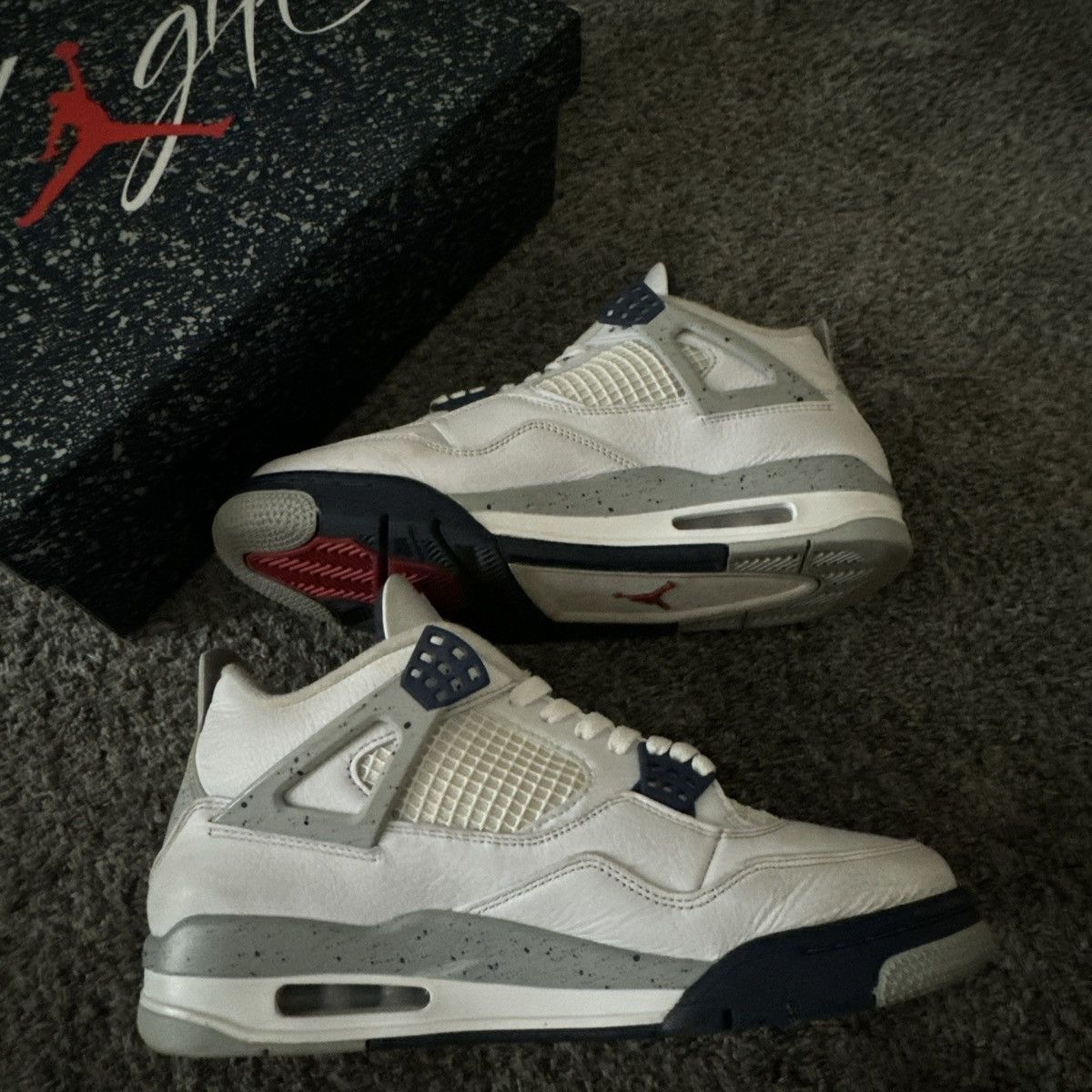 Jordan Brand Air Jordan 4 Retro Midnight Navy Size US 10 / EU 43 - 2 Thumbnail
