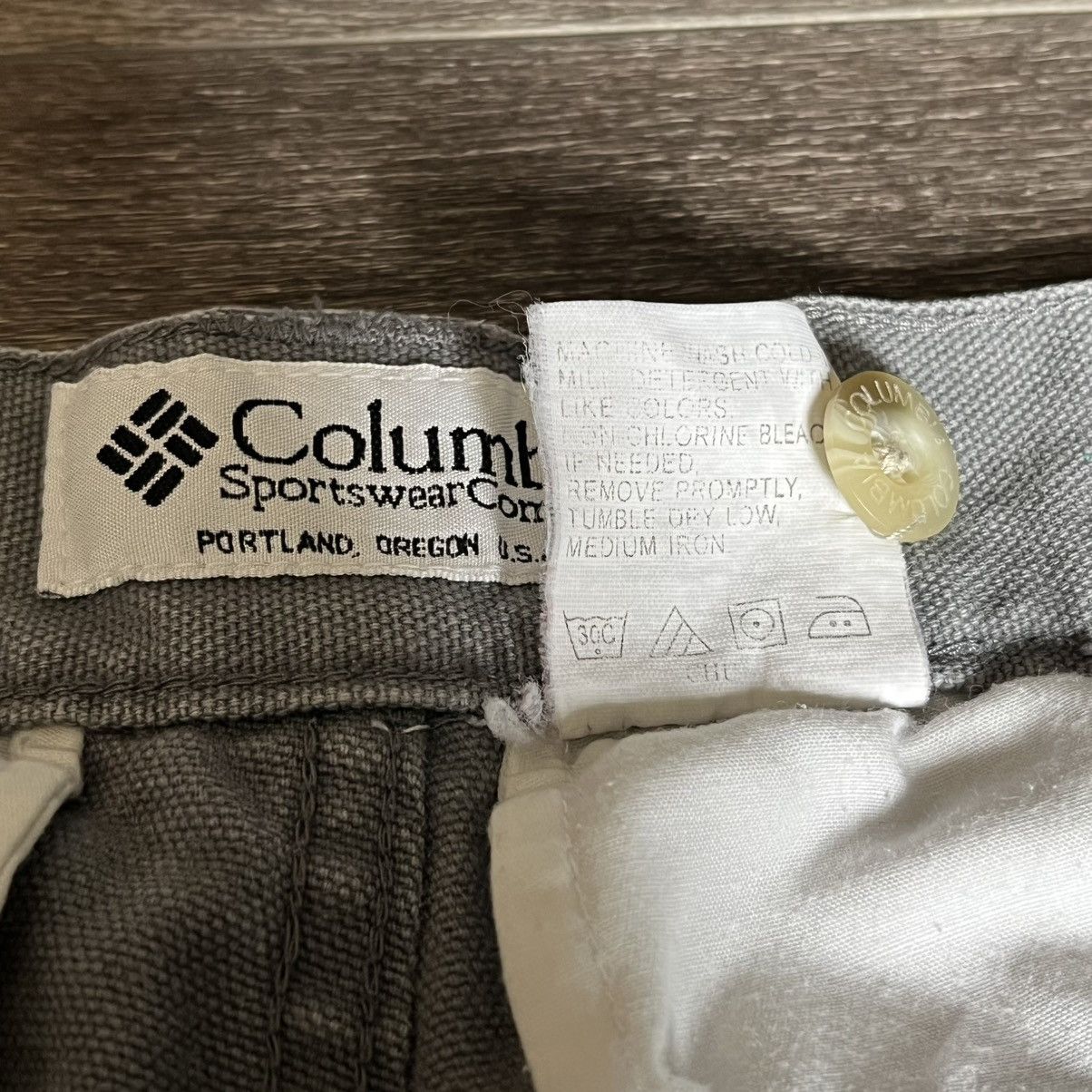 Columbia × Vintage Vintage 2000s Columbia Cargo Straight Fit Grey Pants 32x32 Size US 32 / EU 48 - 9 Thumbnail