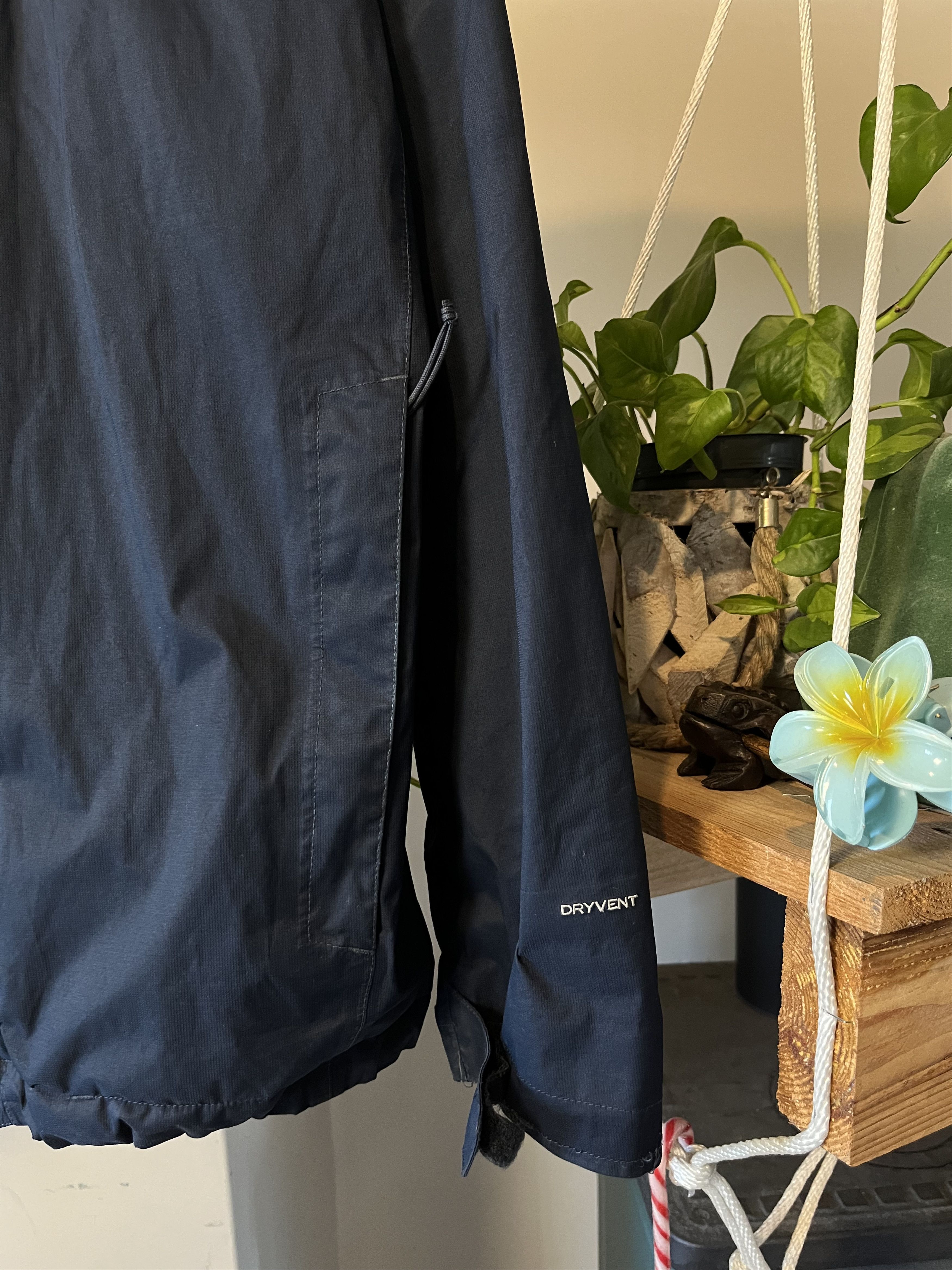 The North Face The North Face DryVent Navy Outwear Light Jacket Size US L / EU 52-54 / 3 - 8 Thumbnail