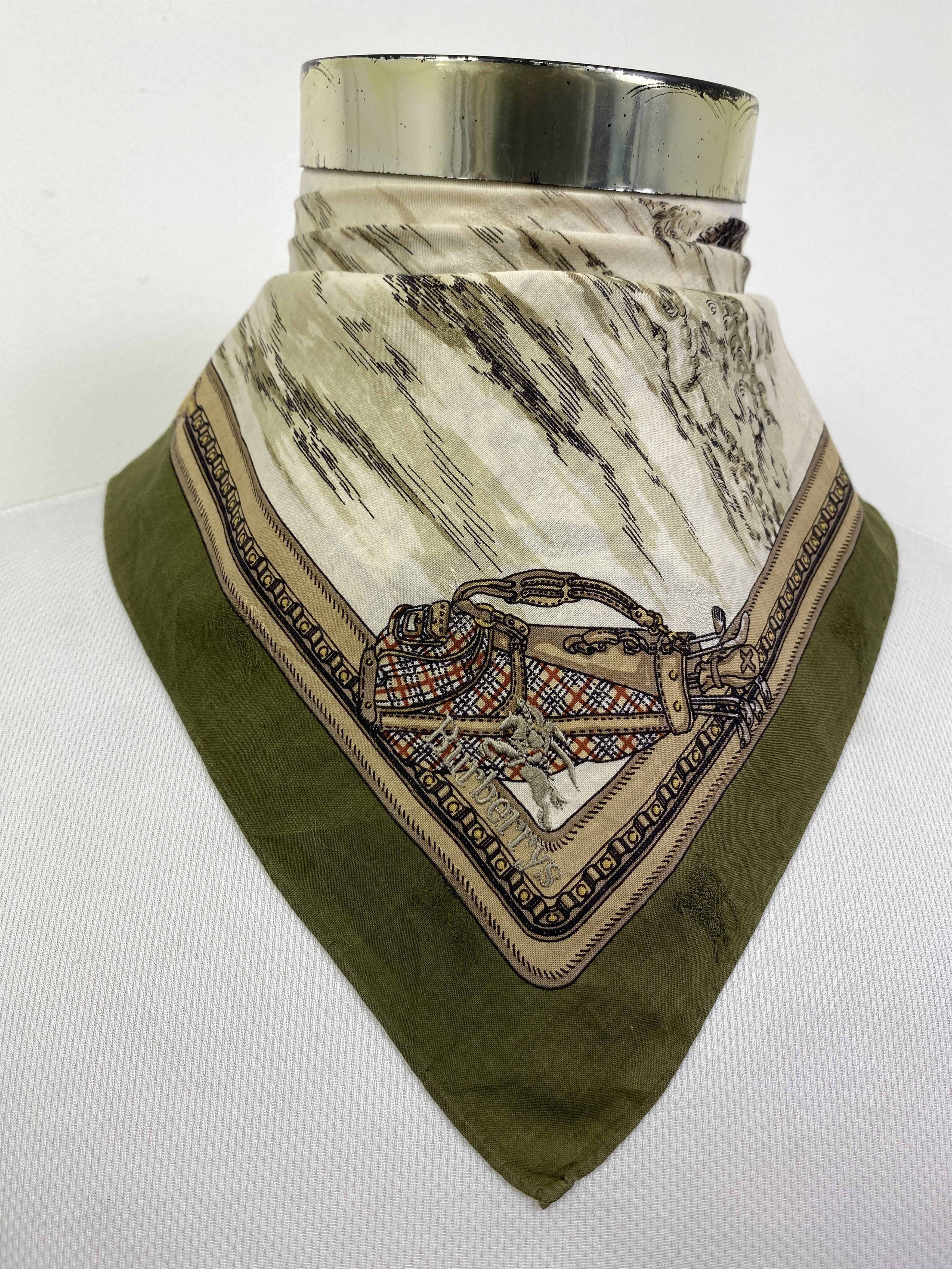 Burberry Vintage Burberrys Handkerchief / Neckerchief HKC1076 Size ONE SIZE - 2 Thumbnail