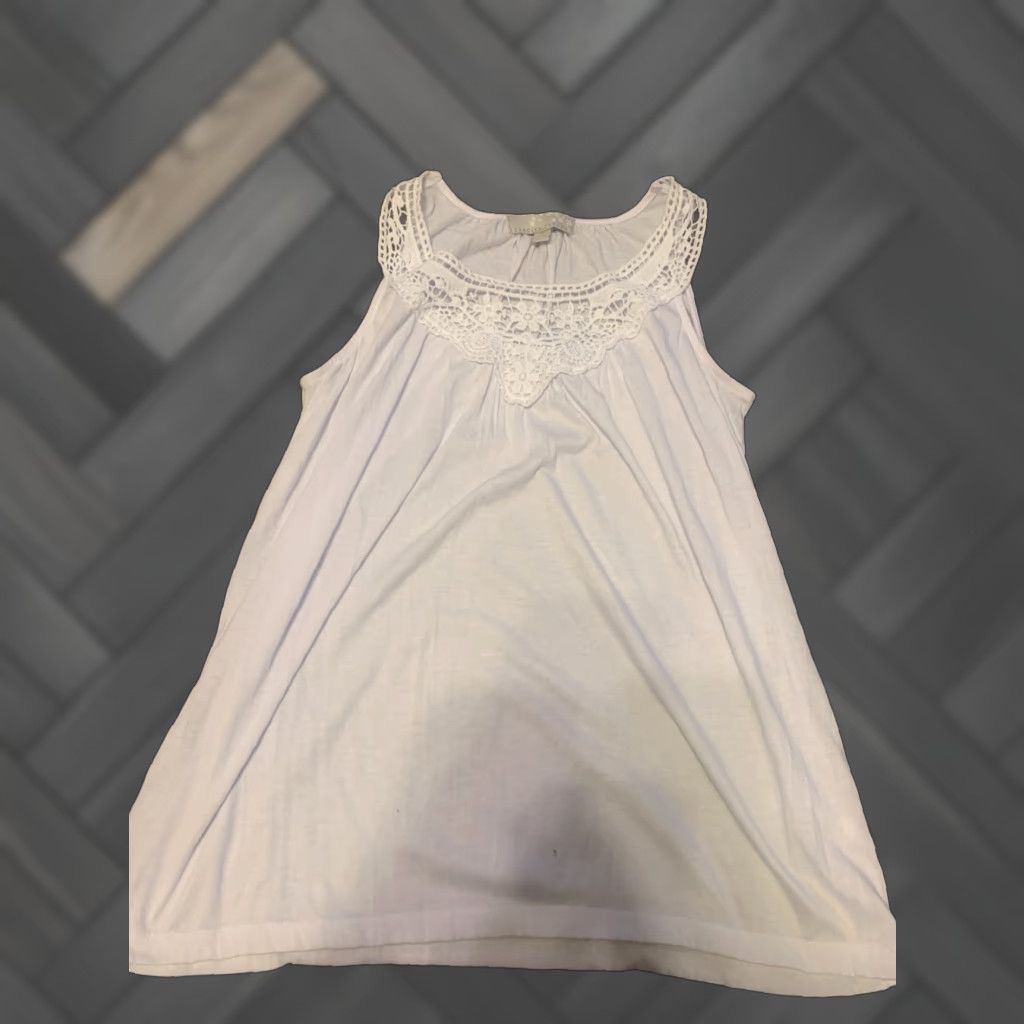 Vintage VINTAGE Womens Carolyn Taylor Tank Top Small White Floral Round Neck Sleeveless Casual Womens S White Floral Tank Top Size S / US 4 / IT 40 - 1 Thumbnail