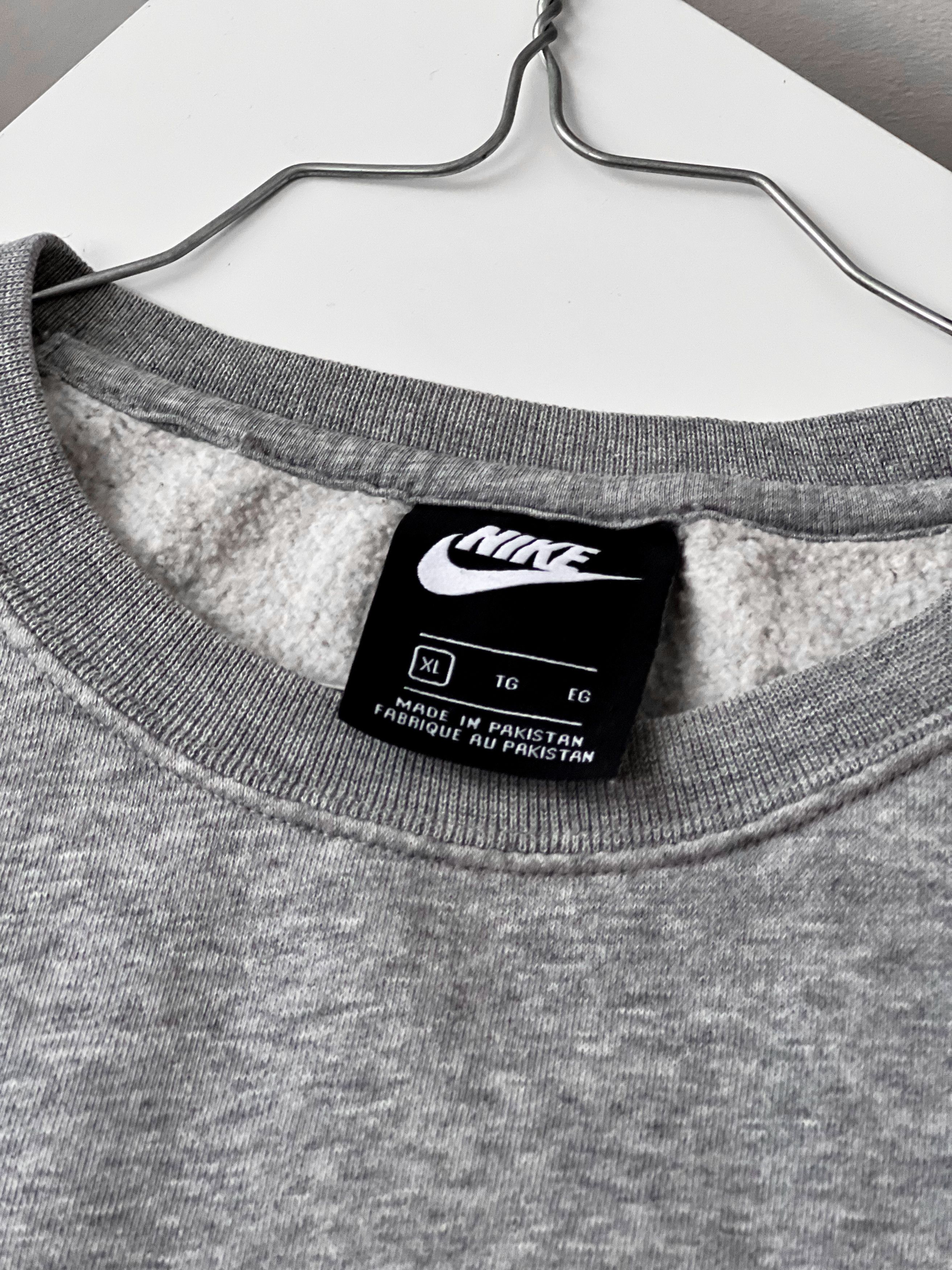 Nike NIKE SWEATSHIRT Size US XL / EU 56 / 4 - 7 Thumbnail