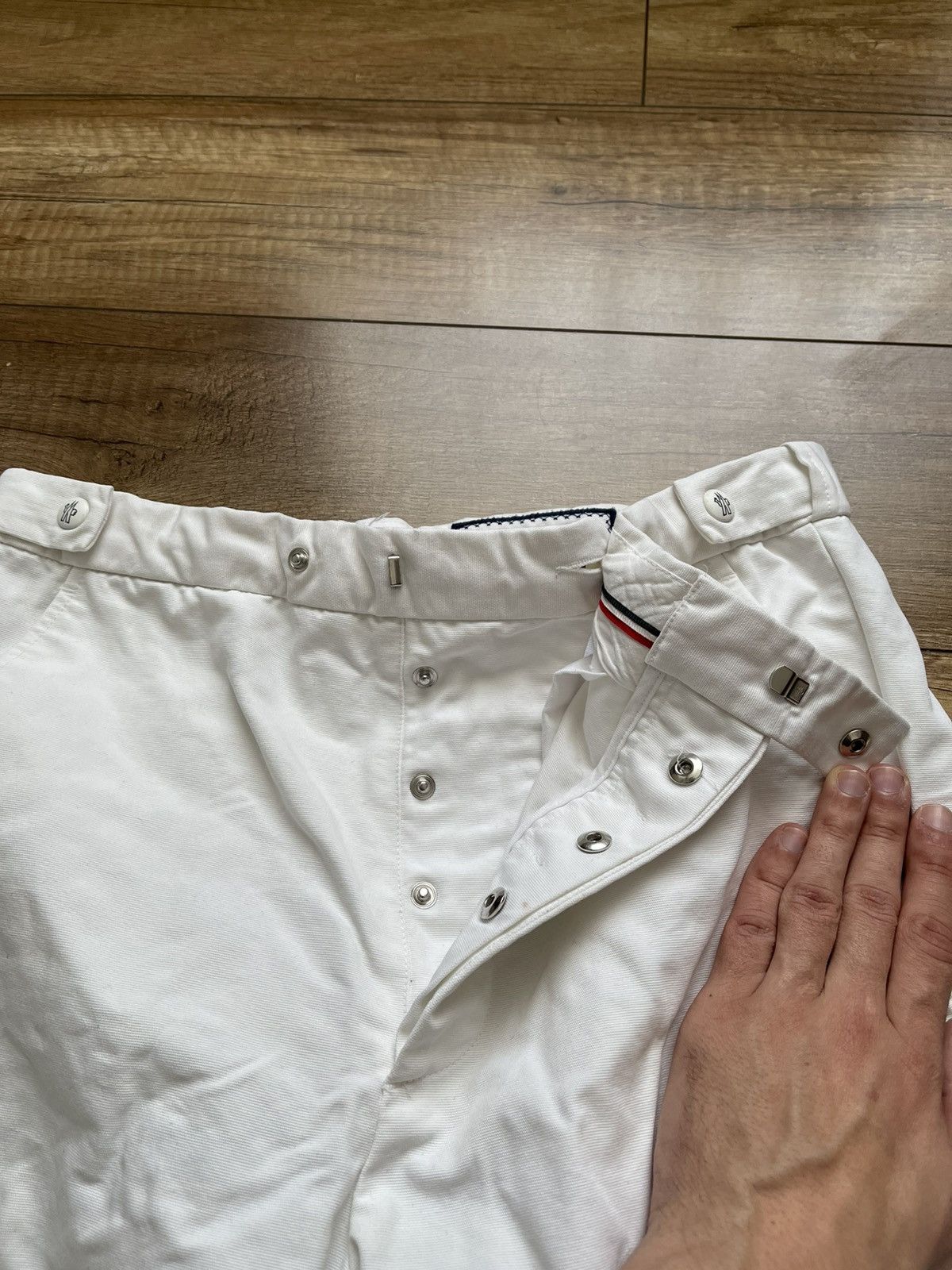 Moncler Moncler Gamme Bleu Bermuda Cargo Shorts Italy Size US 30 / EU 46 - 12 Thumbnail