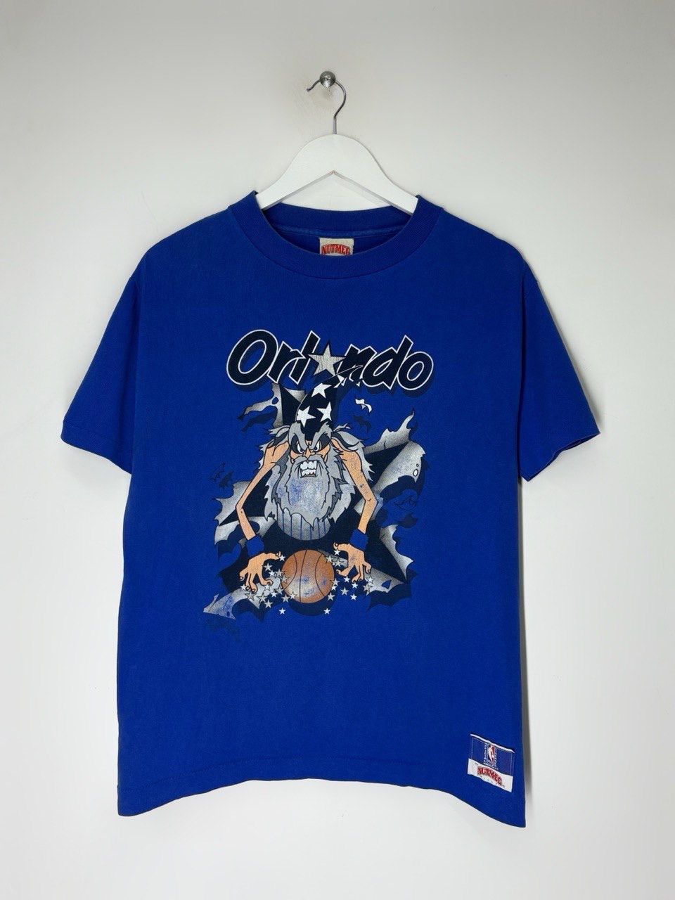 Nutmeg Vintage 90s Orlando Magic T-Shirt Wizard Mascot Graphic NBA Size US L / EU 52-54 / 3 - 1 Thumbnail