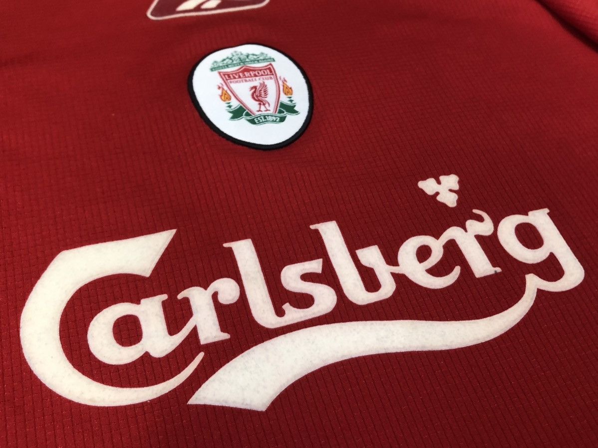 Reebok Liverpool 2000s training jersey Size US M / EU 48-50 / 2 - 4 Thumbnail