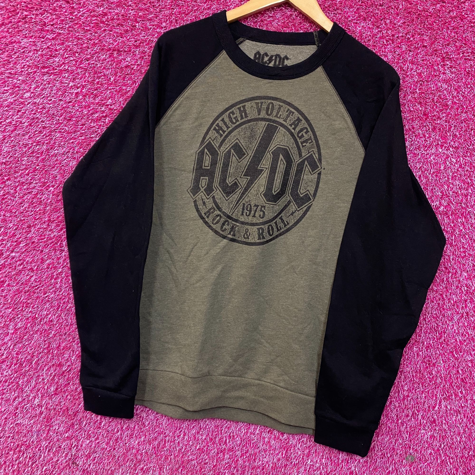 AC/DC AC/DC High Voltage Logo Band Crewneck Sweatshirt size Large Size US L / EU 52-54 / 3 - 3 Thumbnail
