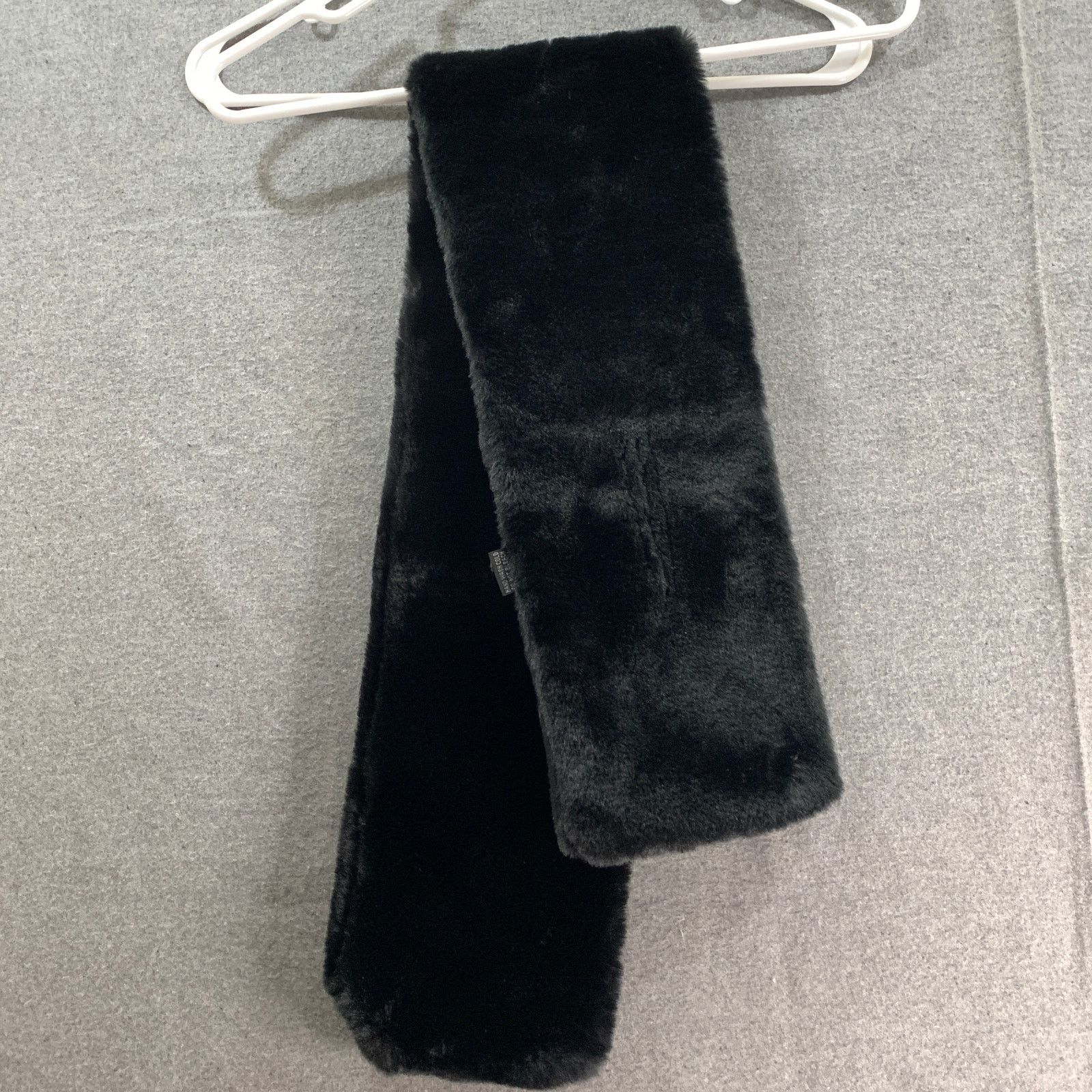 Other Faux Fur Scarf / Super Soft Black Fur Scarf Size ONE SIZE - 1 Thumbnail