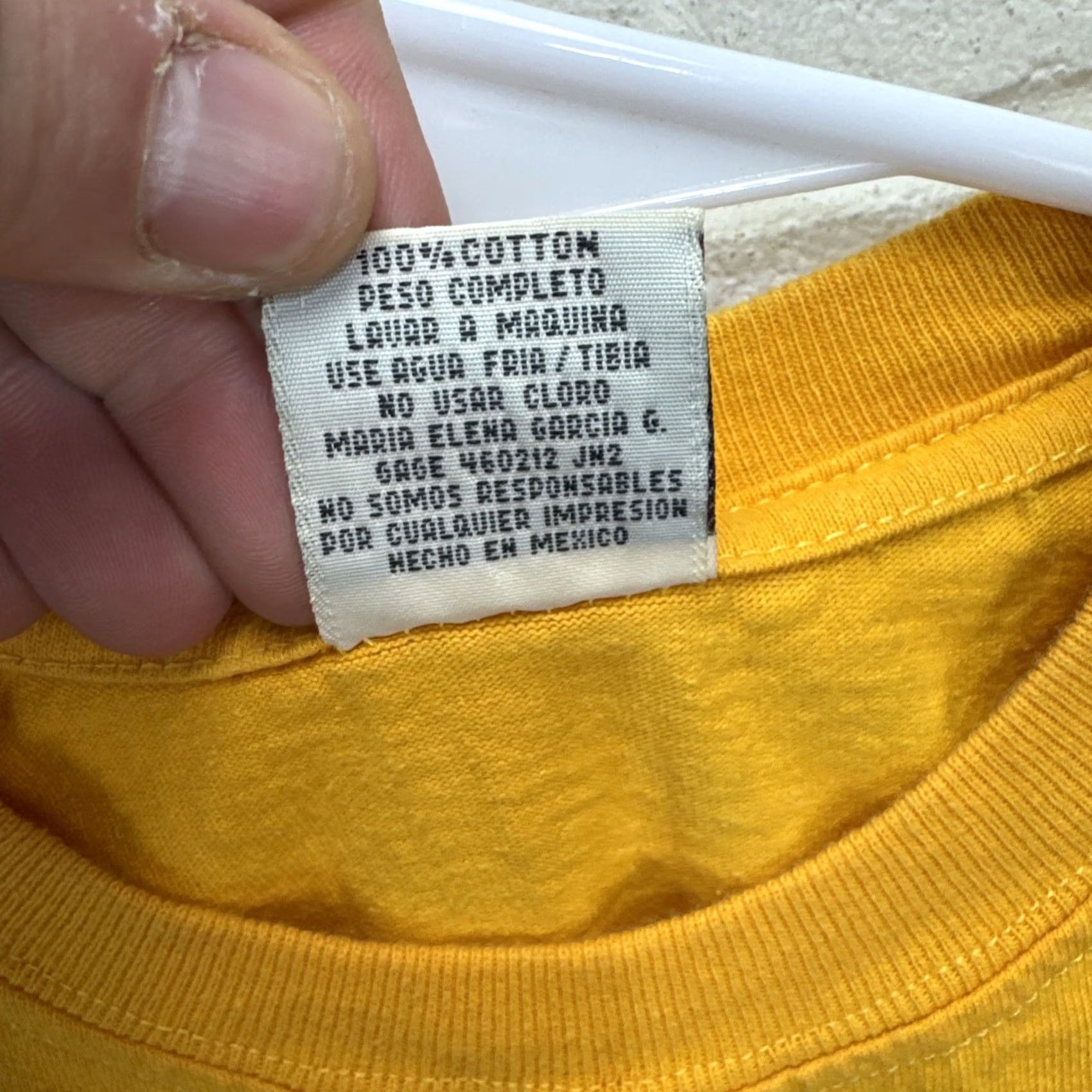 Vintage Vintage Ixtapa Zihuatancja Mexico Embroidered Destination XL Yellow T Shirt Size US XL / EU 56 / 4 - 4 Thumbnail