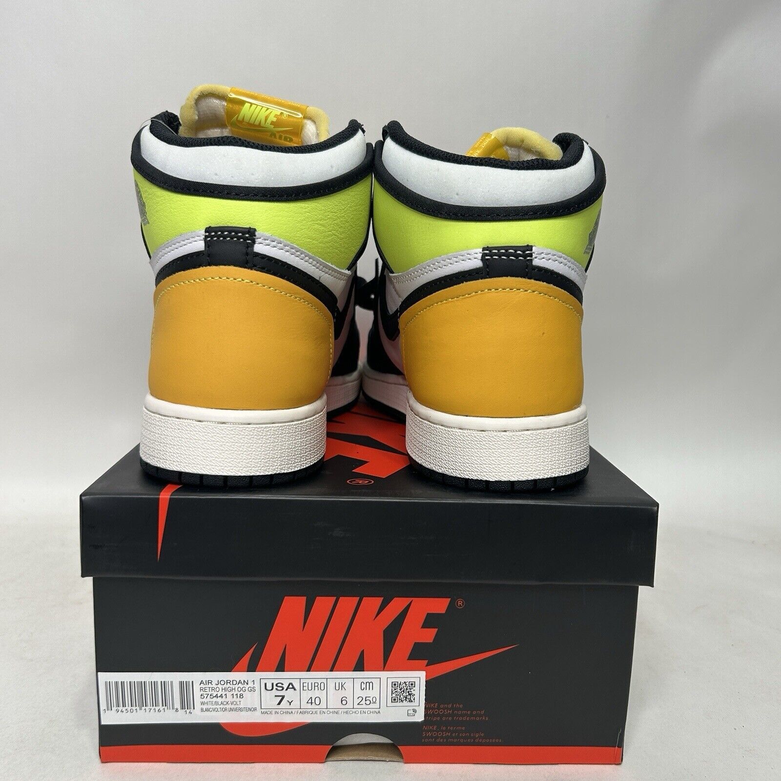 Nike Nike Air Jordan 1 Retro High OG GS “Volt Gold” 2024 Size US 8.5 / IT 38.5 - 4 Thumbnail