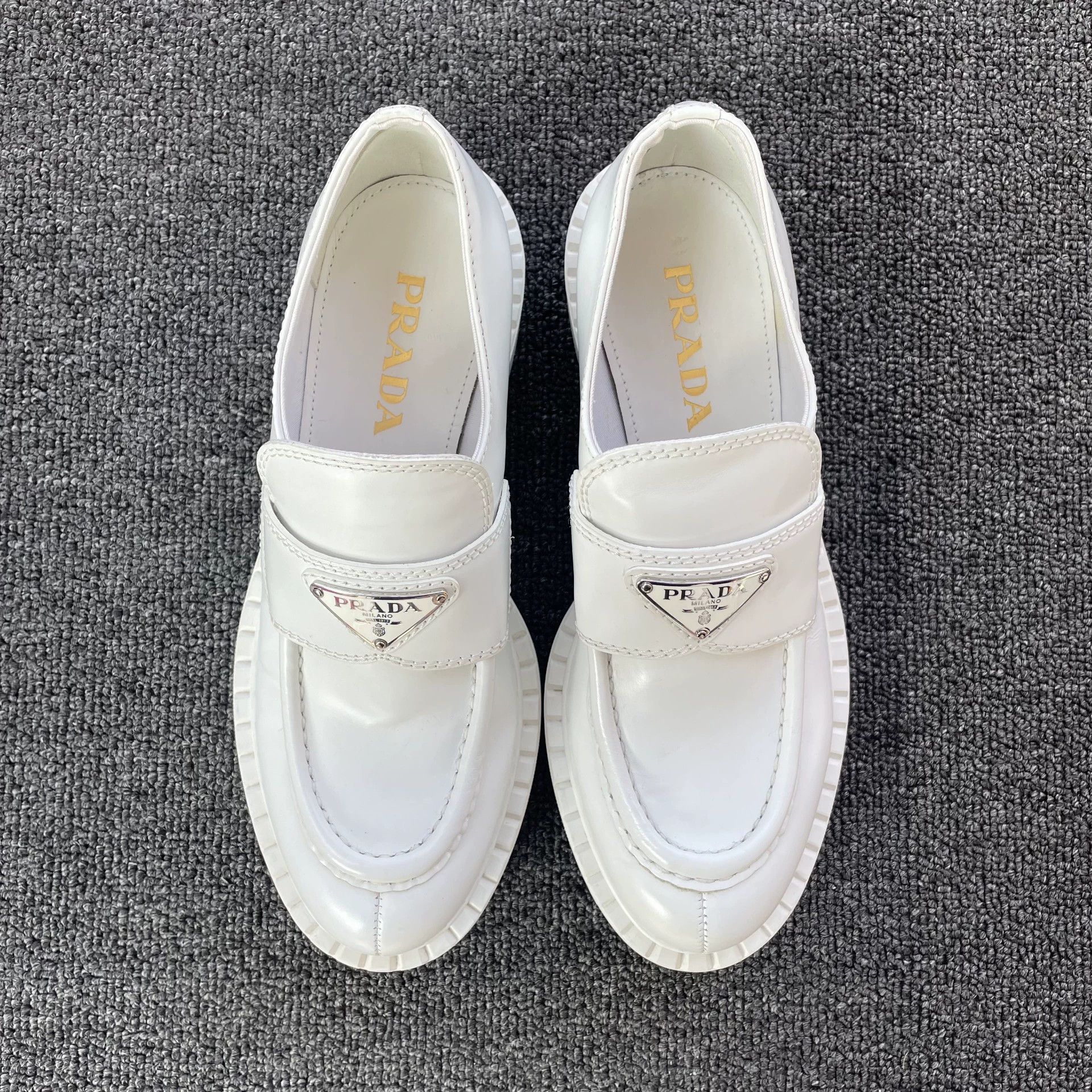 Prada PRADA women's leather loafers white 36.5 EU Size US 6 / IT 36 - 2 Thumbnail