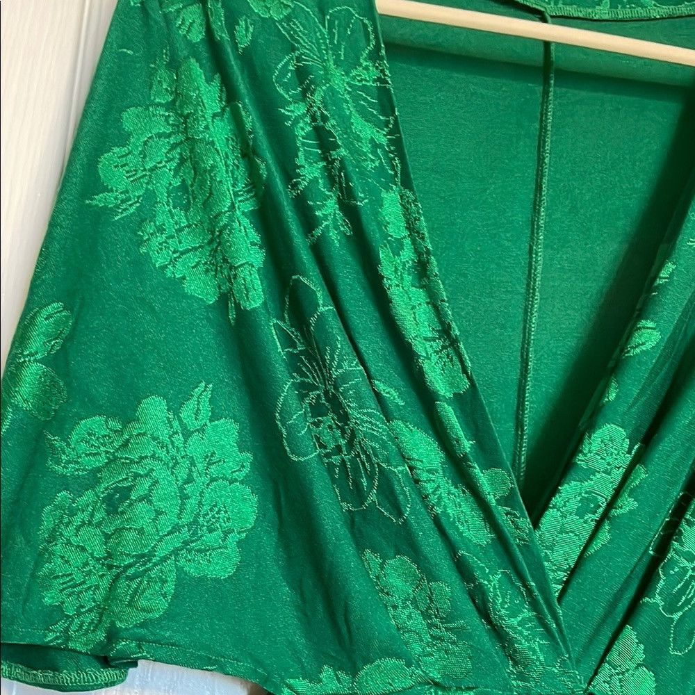 Zara Zara Vibrant Green Floral Dress Size S / US 4 / IT 40 - 3 Thumbnail
