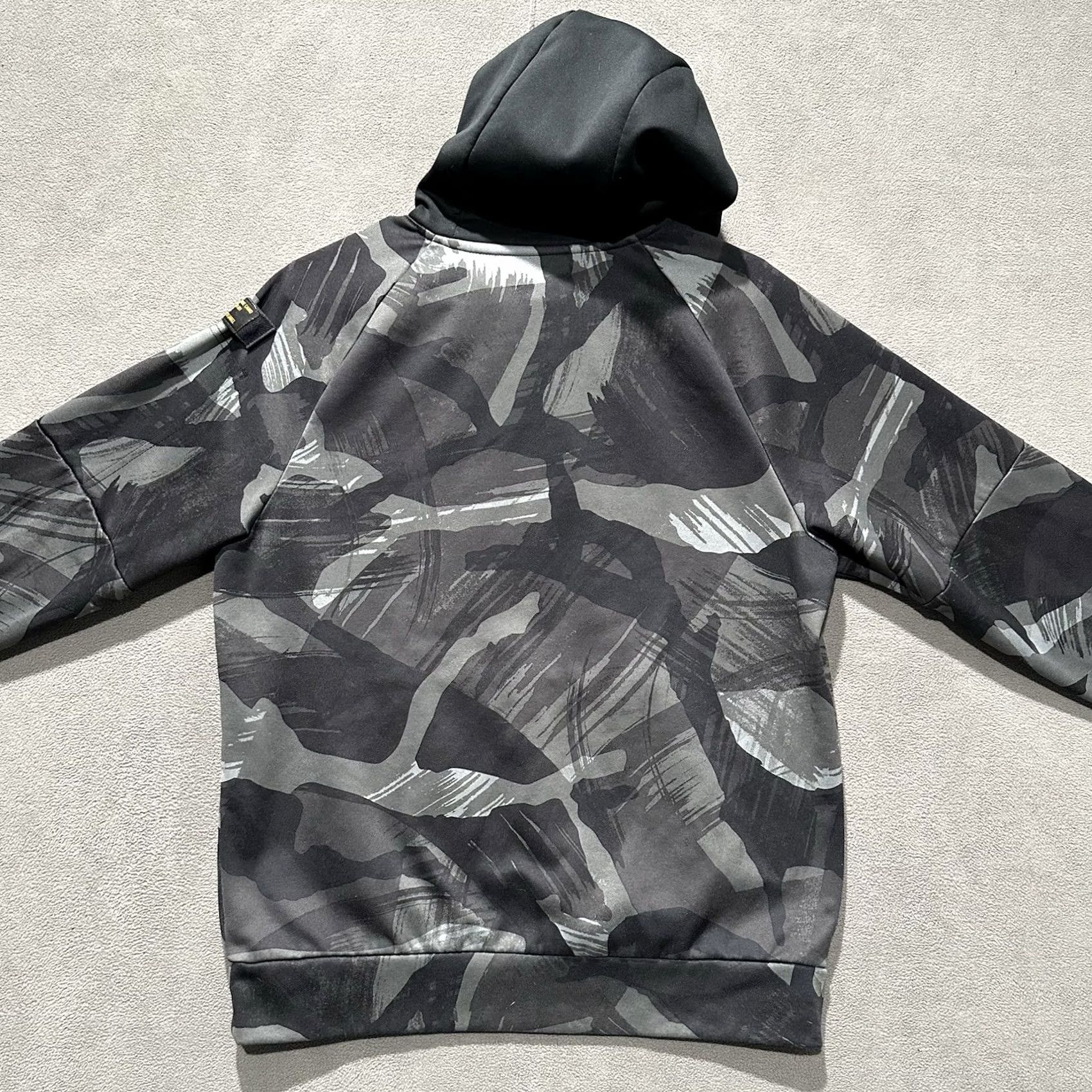 Nike Nike Sweatshirt Hoodie Mens Small Gray Camouflage Therma Fit EUC Size US S / EU 44-46 / 1 - 2 Thumbnail