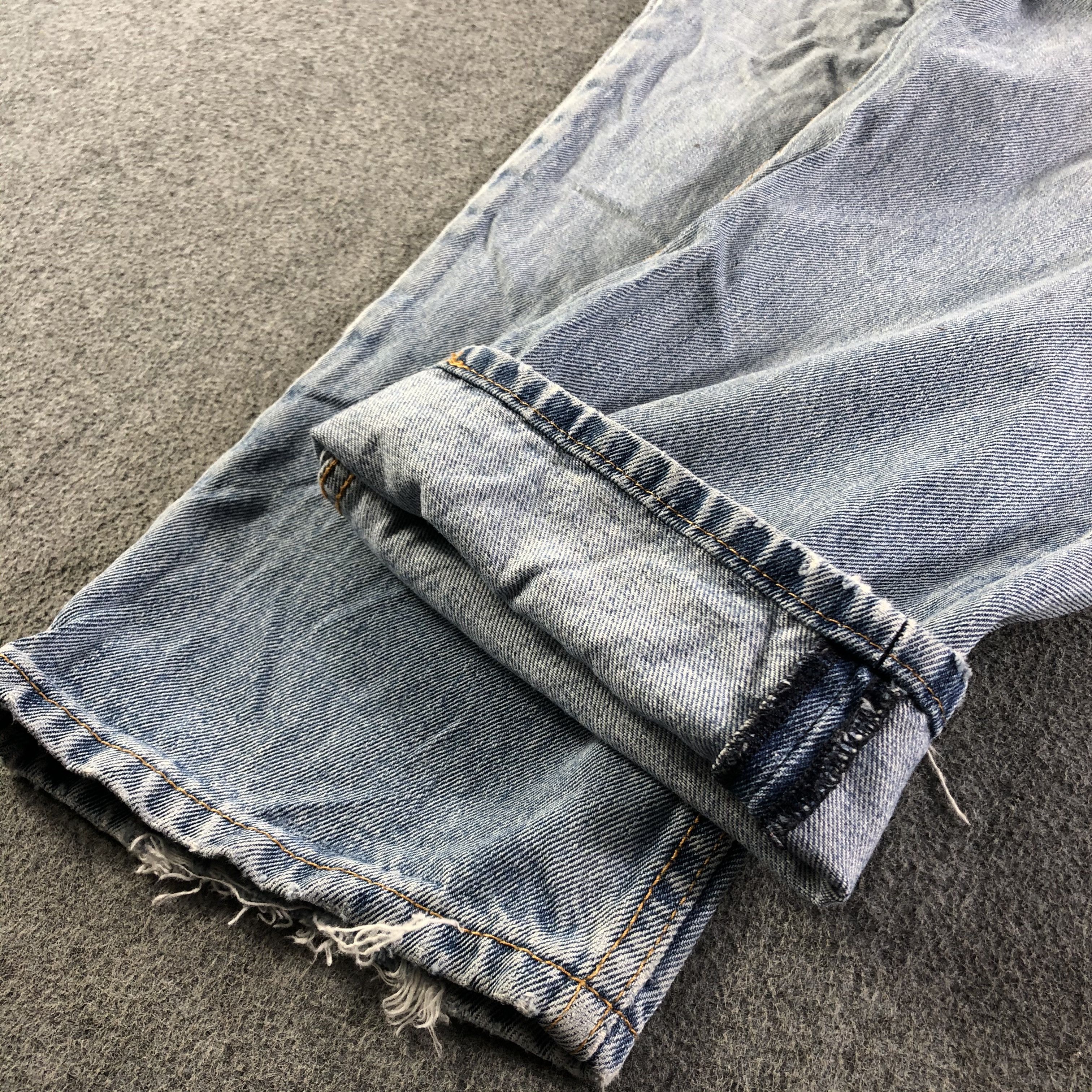 Levi's Vintage Blue Wash Levis 550 Jeans-J3285 Size US 35 - 7 Thumbnail