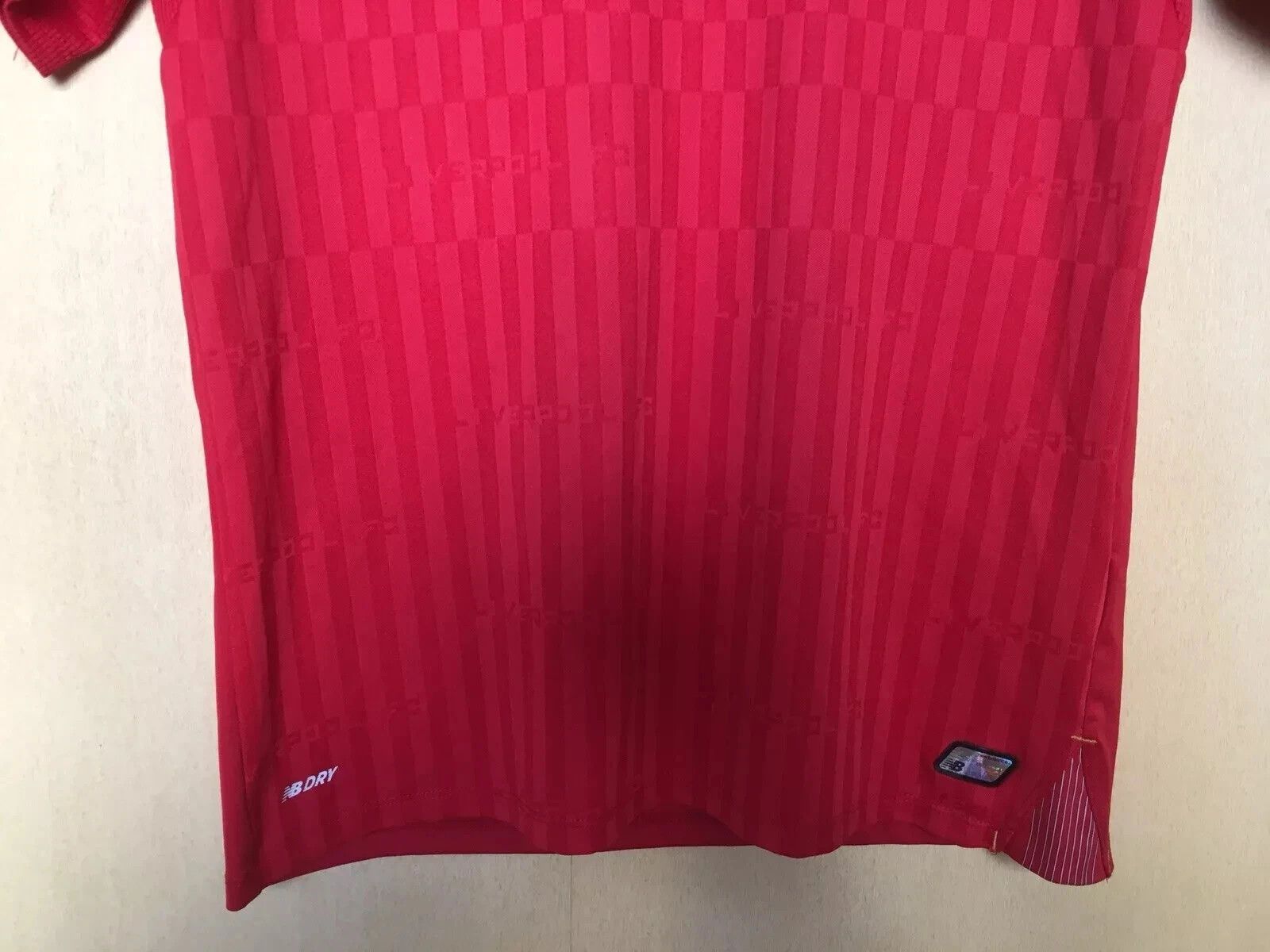 New Balance FC LIVERPOOL 2015 2016 HOME FOOTBALL JERSEY SOCCER SHIRT Size US S / EU 44-46 / 1 - 3 Thumbnail