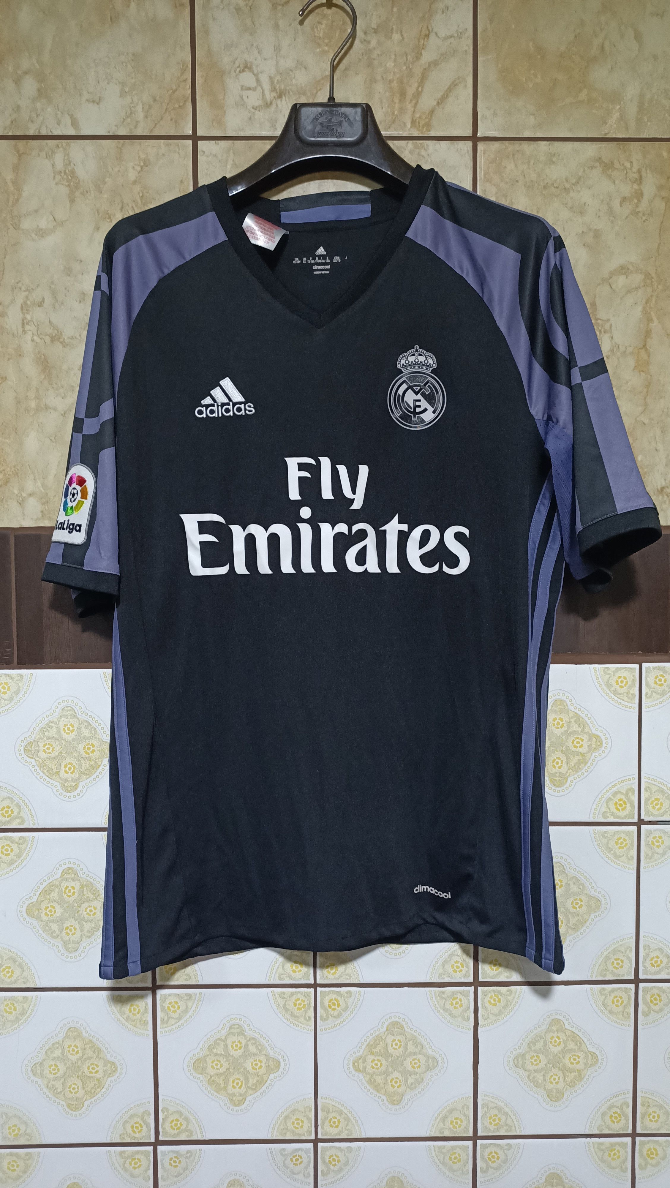 Adidas Real Madrid Adidas soccer jersey Size US S / EU 44-46 / 1 - 1 Thumbnail