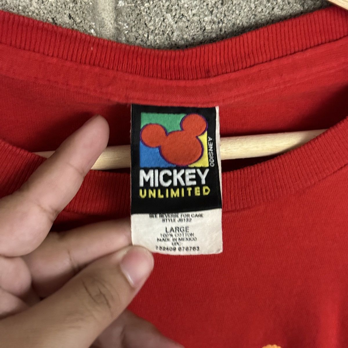 Other Vintage Mickey Unlimited Mickey Mouse Red Art Tee Mens Large Size US L / EU 52-54 / 3 - 4 Thumbnail