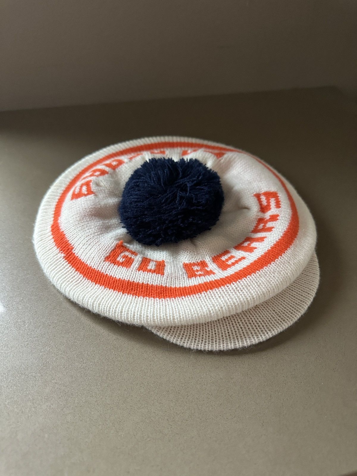 Vintage Vintage 80s Chicago Bears Beret Pom Beanie Size ONE SIZE - 1 Thumbnail