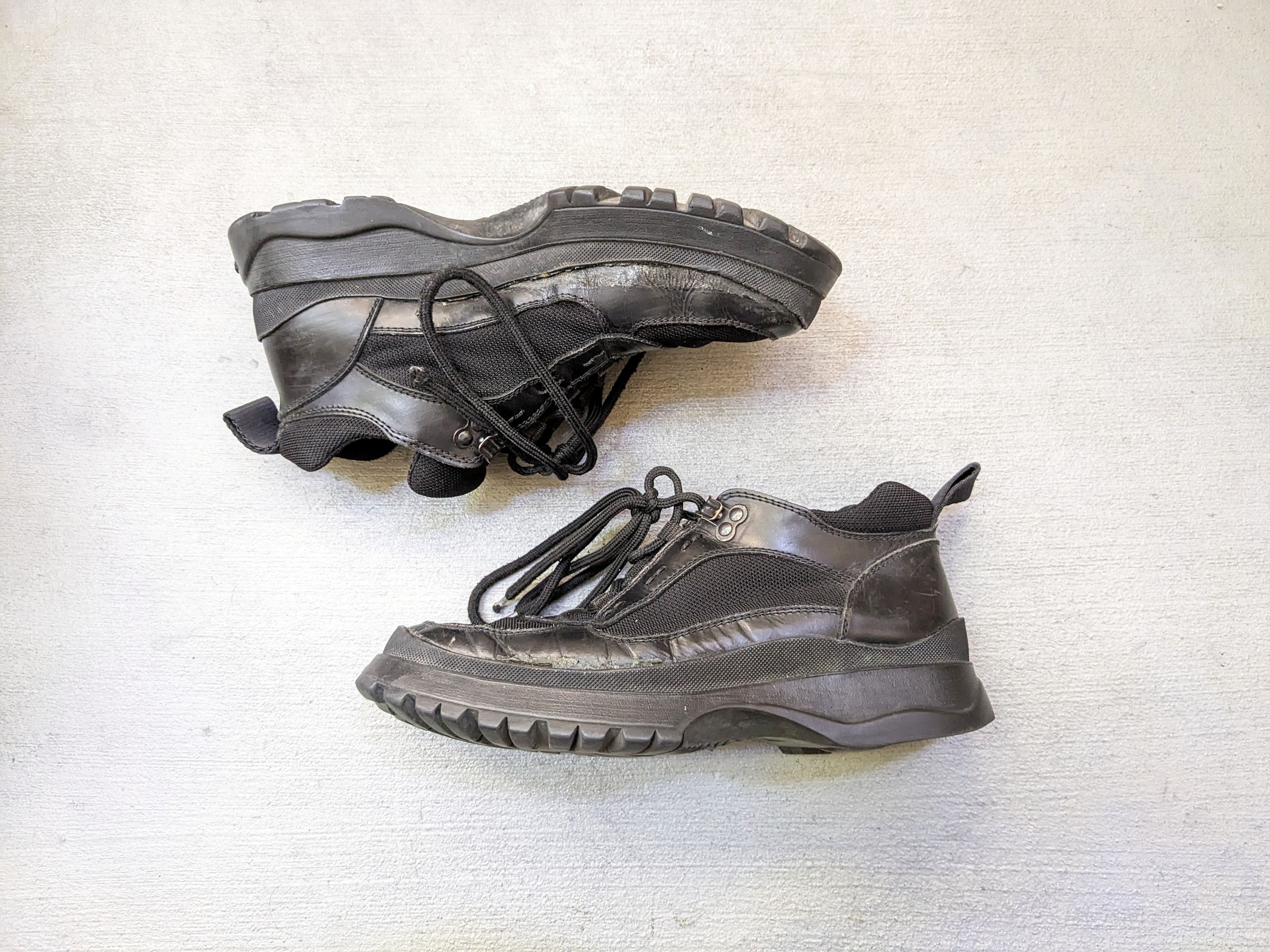 Prada Prada Shoes Black Size 8 Leather Nylon Techwear Lace Up FLAW Size US 8 / EU 41 - 1 Thumbnail