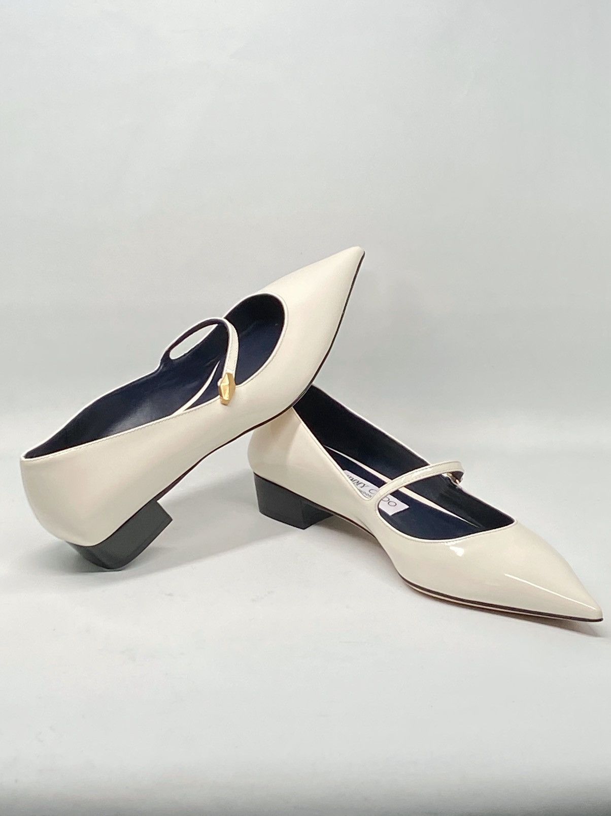Jimmy Choo Jimmy Choo Carolyn Leather Mary Jane Flats size 38.5 Size US 8.5 / IT 38.5 - 7 Thumbnail