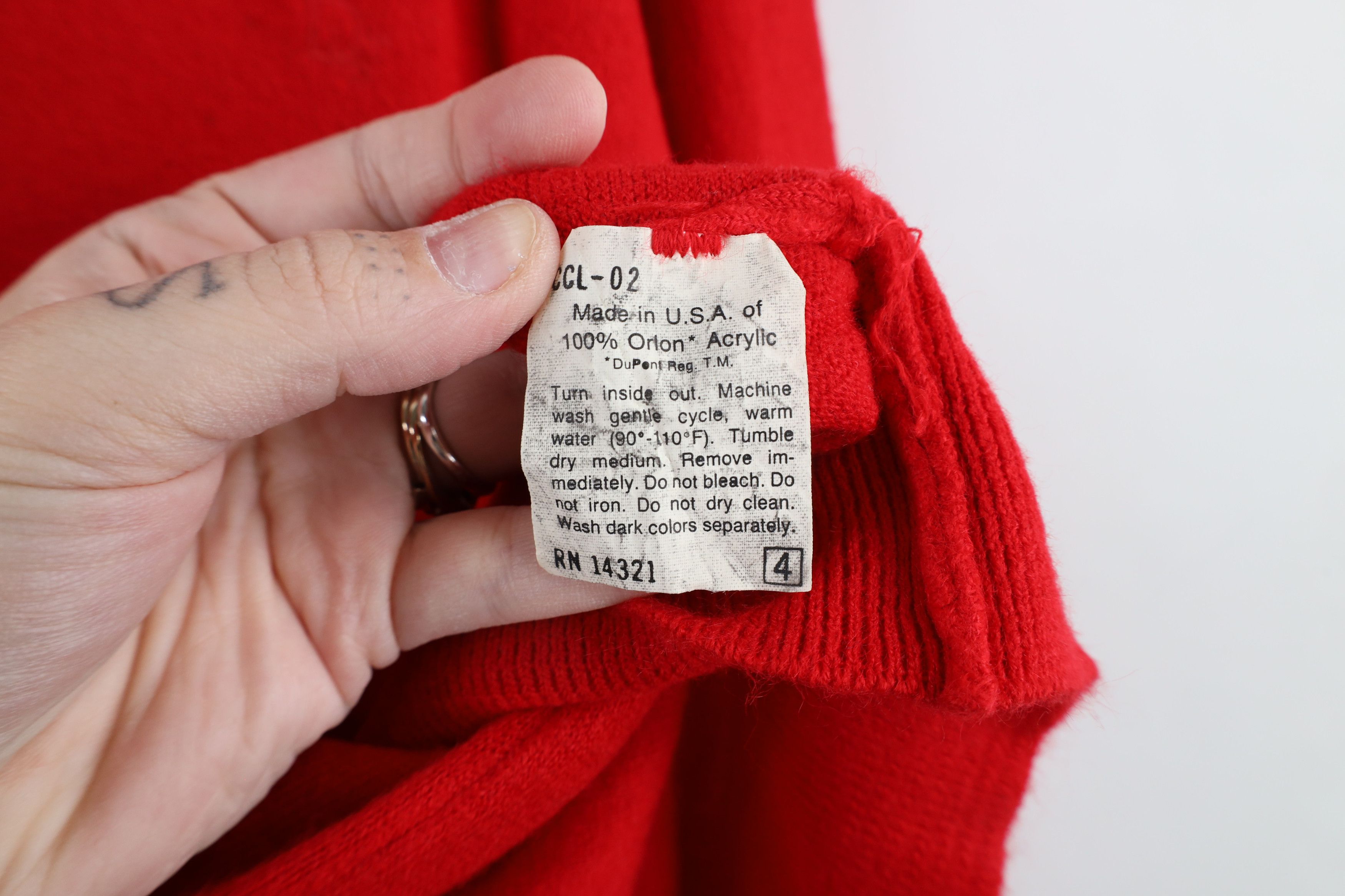 Christian Dior Monsieur × Vintage Vintage 90s Christian Dior Out Knit V-Neck Sweater Red USA Size US XL / EU 56 / 4 - 9 Thumbnail