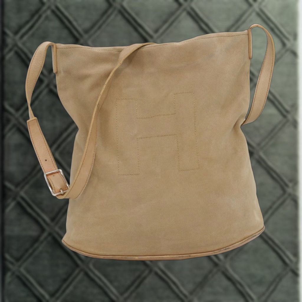 Hunter Medium Bucket Tote Shoulder Bag Beige Canvas Leather Purse With Adjustable Strap - Womens