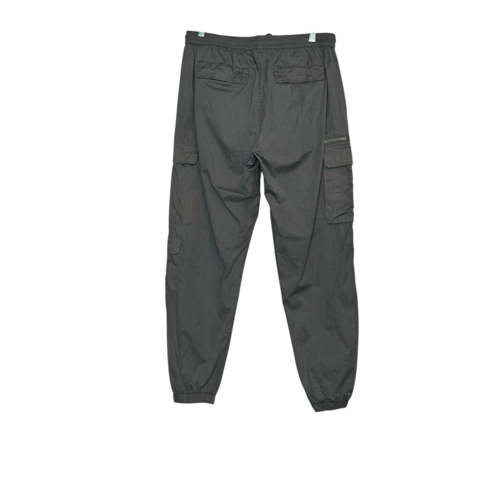 Forever 21 FOREVER 21 gray cargo casual pull on pants size Large Size US 32 / EU 48 - 2 Thumbnail