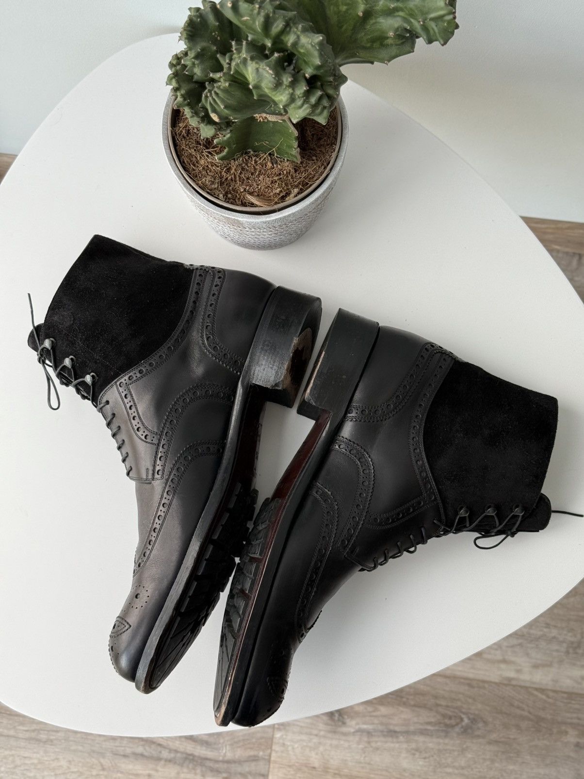 Louis Vuitton Louis Vuitton Brogue Oxford Ankle Boot Higt Leather / Suede Size US 11 / EU 44 - 7 Thumbnail
