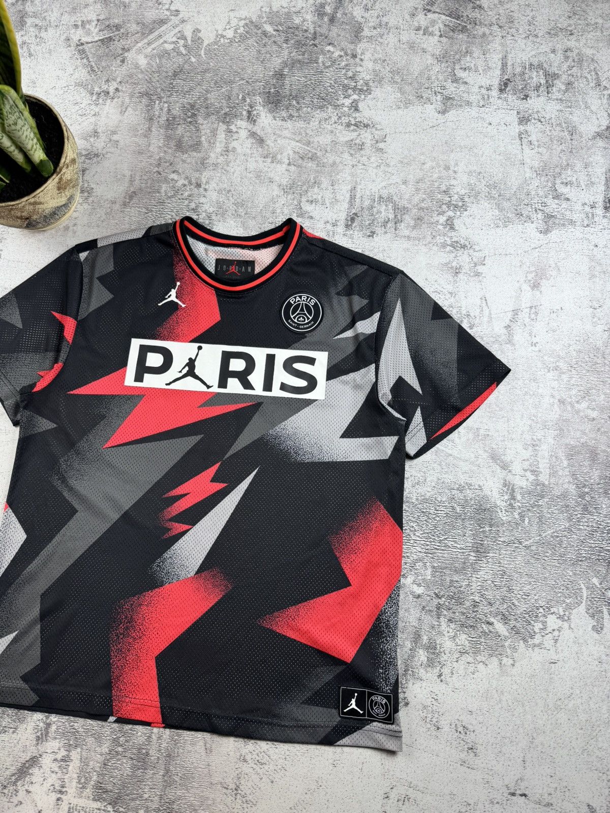 Jordan Brand Paris Saint Germain PSG Jordan Men’s M Size Soccer Football T Shirt Jersey Kit Size US M / EU 48-50 / 2 - 3 Thumbnail
