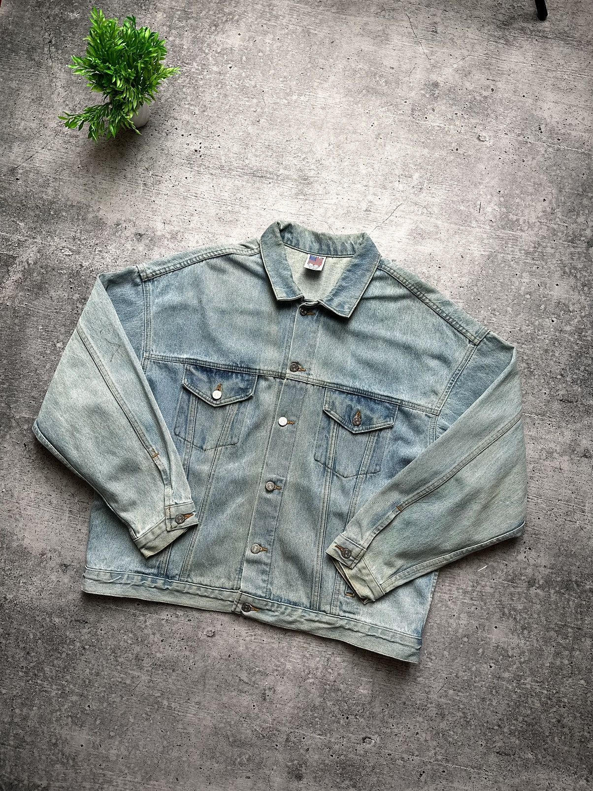 Vintage Vintage 80’s Denim Jeans Faded USA Logo Jacket Size US XL / EU 56 / 4 - 3 Thumbnail