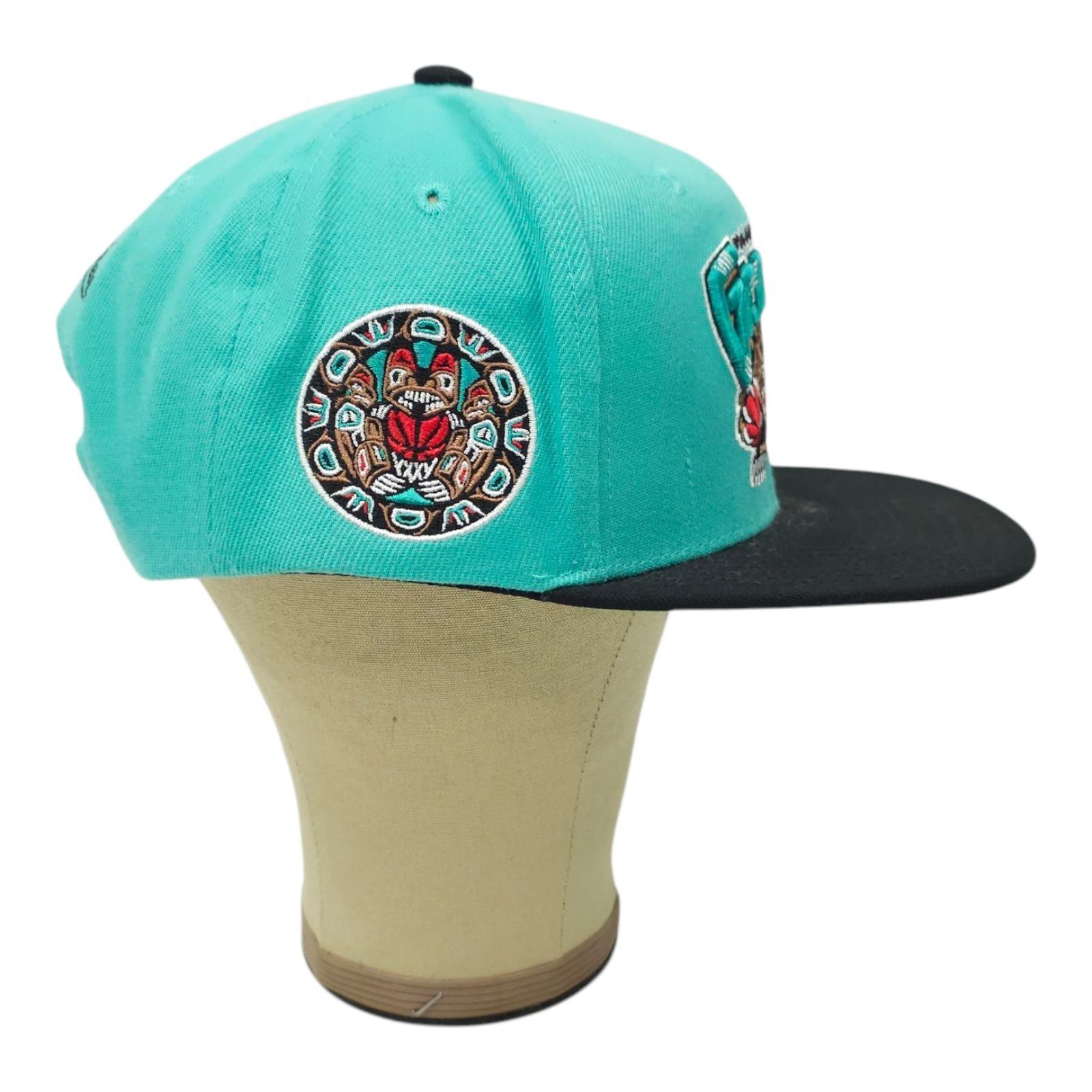 Mitchell & Ness Vancouver Grizzlies Embroidered 3D Logo Snapback Cap Trucker Size ONE SIZE - 12 Thumbnail