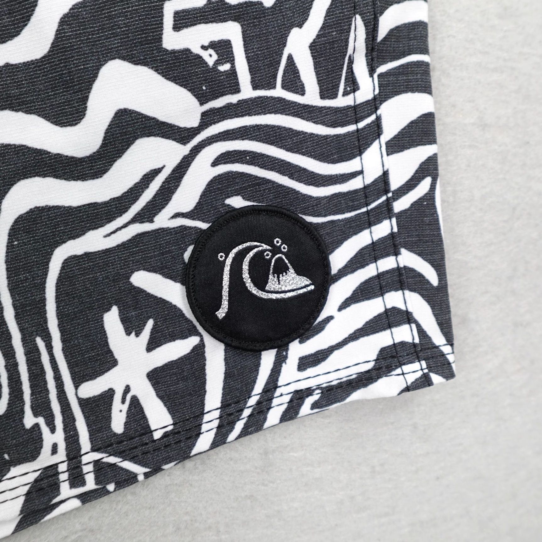 Quiksilver Quiksilver Mens Boardshorts 36 Black Beach Swim Trunks Quick Dry Size US 36 / EU 52 - 3 Thumbnail