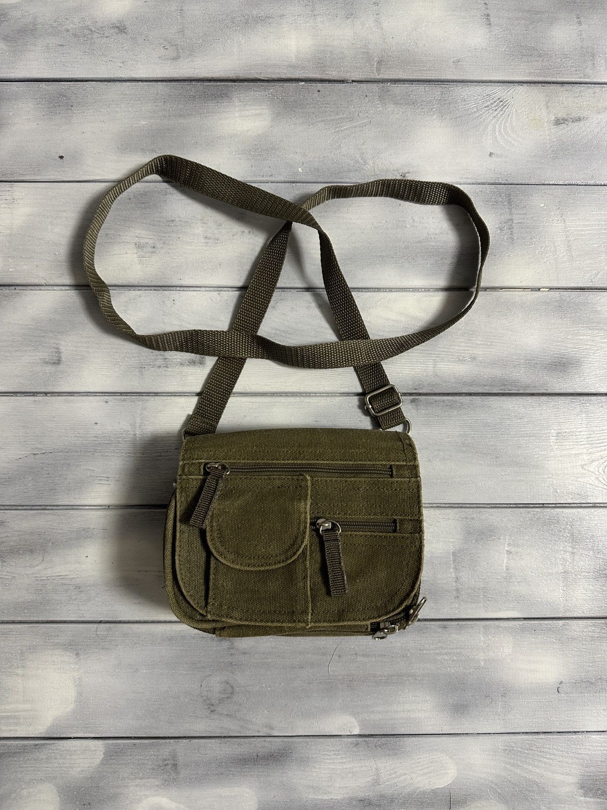 Japanese Brand Rare Vintage Military Shoulder Crossbody Mini Bag Size ONE SIZE - 1 Thumbnail