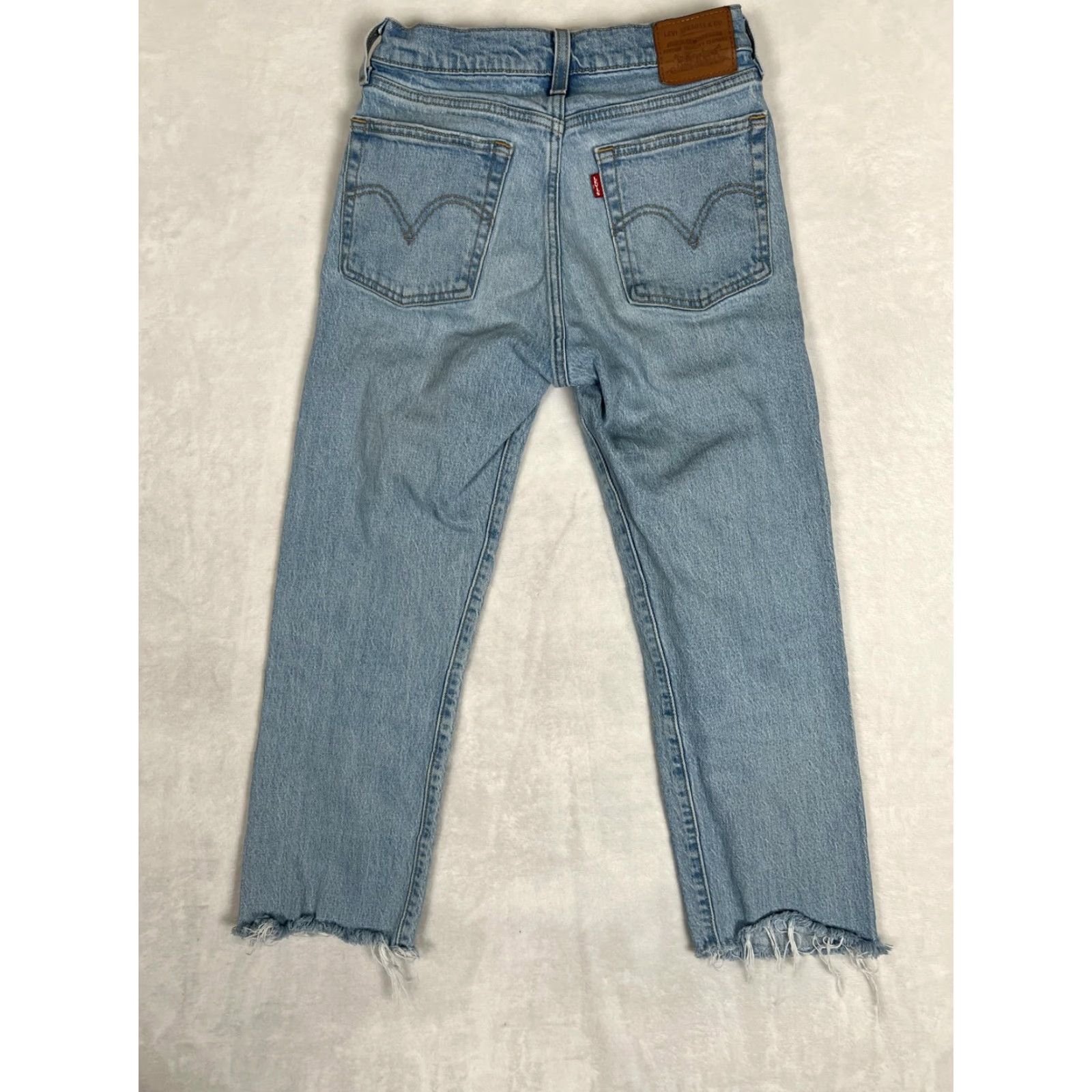 Levi's Levi's Wedgie Straight Crop Jeans Women's 25 Blue High Rise Distressed Denim Slim Pockets 5-Pocket Design Vintage No Size 42" / US 20 - 7 Thumbnail