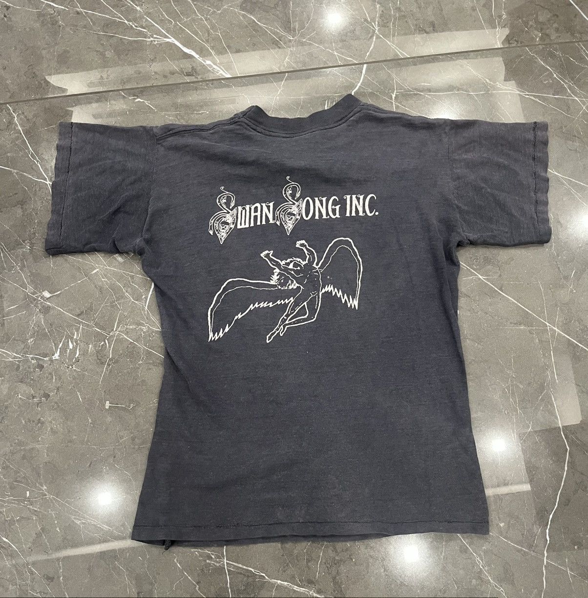 Band Tees × Led Zeppelin × Vintage Vintage 1970's Led Zeppelin The Song Remains The Same RARE Size US S / EU 44-46 / 1 - 7 Thumbnail