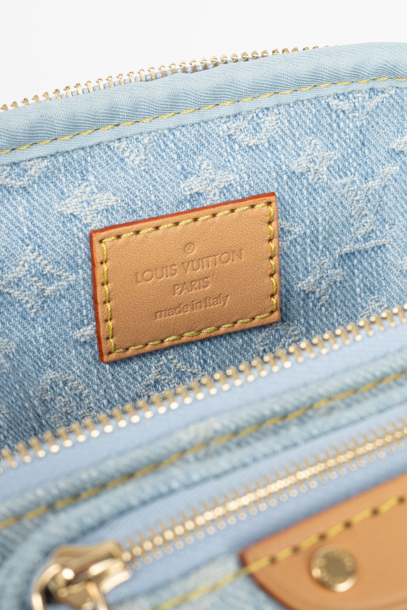 Louis Vuitton Louis Vuitton Sky Blue Monogram Denim Mini Bumbag Size ONE SIZE - 9 Thumbnail