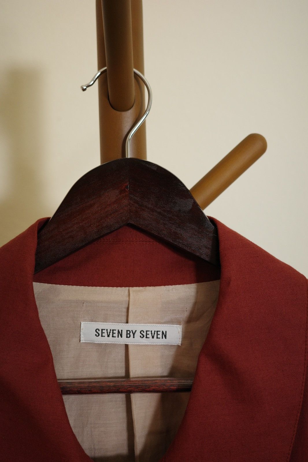 Japanese Brand Seven by seven red silk coat Size US L / EU 52-54 / 3 - 4 Thumbnail