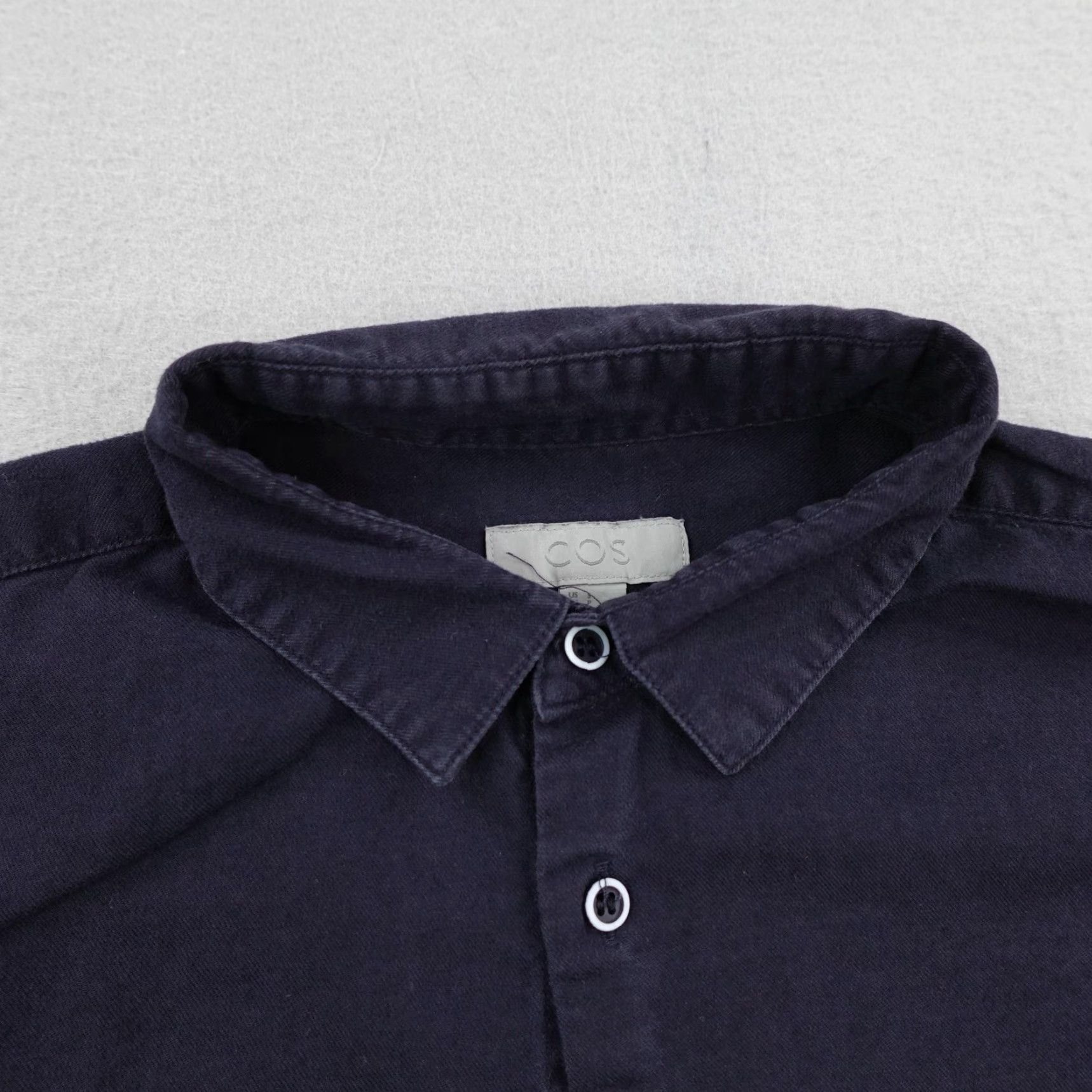 Cos COS Shirt Mens Small Navy Blue Longline Button Front Casual Collection Of Style Size US S / EU 44-46 / 1 - 2 Thumbnail