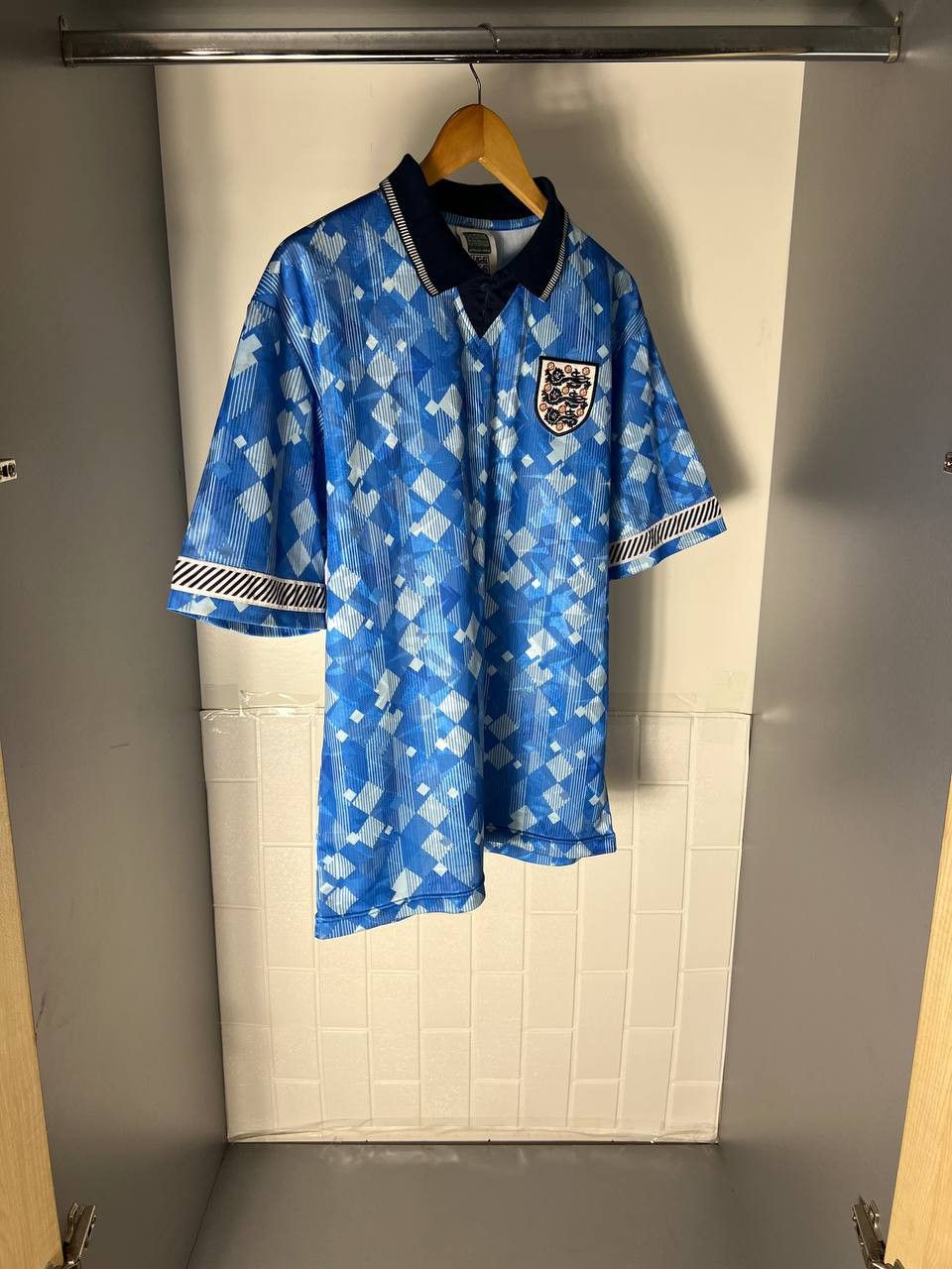 Vintage VERY RARE UMBRO ENGLAND RETRO SOCCER JERSEY MANCHESTER 90s Size US M / EU 48-50 / 2 - 2 Thumbnail