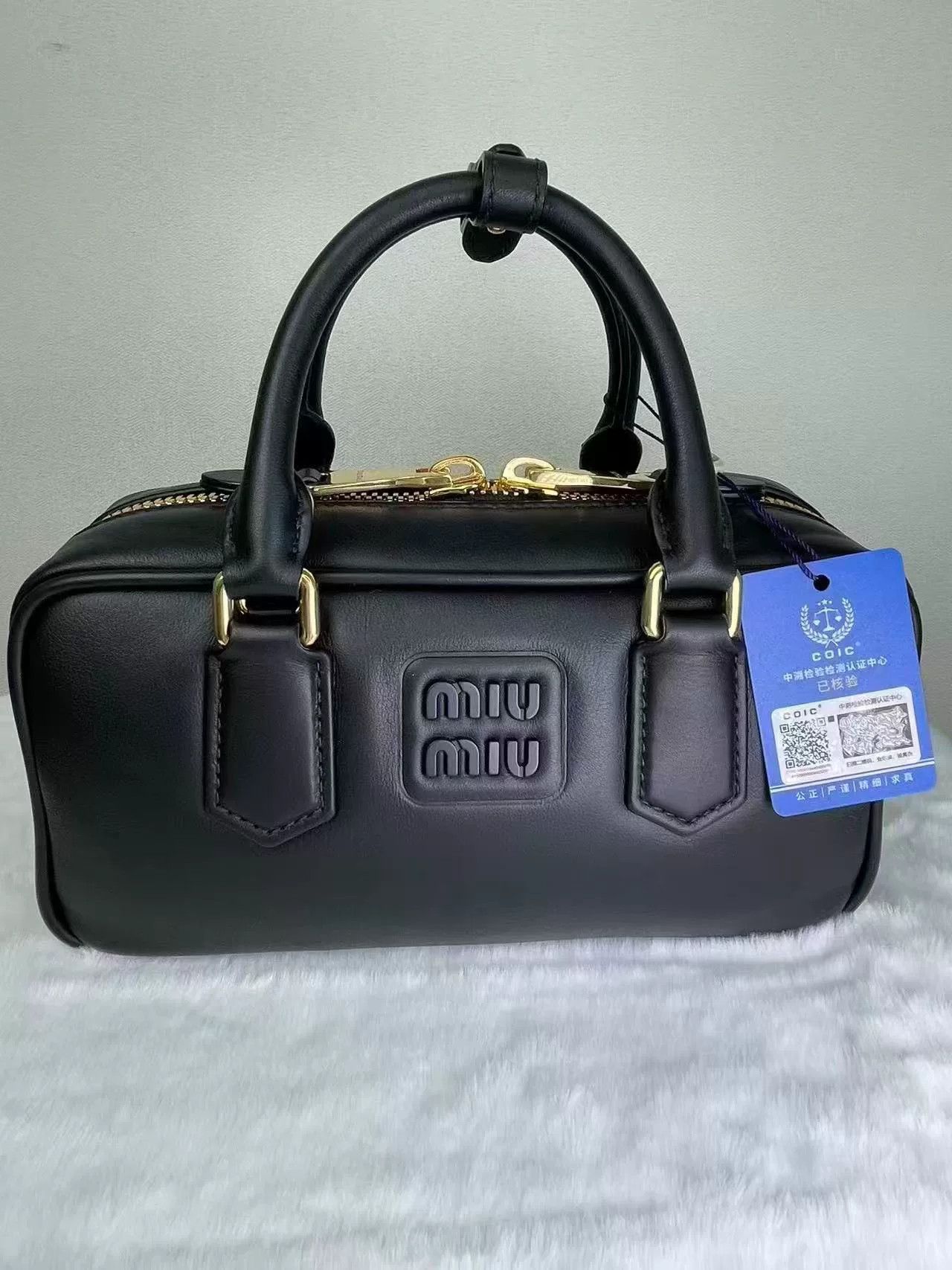 Miu Miu Pre-loved Bag Very good condition Size ONE SIZE - 1 Thumbnail