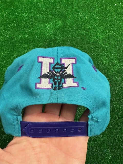 Logo 7 × NBA × Vintage Vintage Charlotte Hornets NBA Logo 7 Cap Size ONE SIZE - 2 Thumbnail