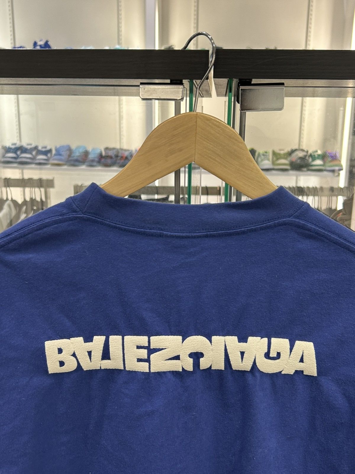 Balenciaga Balenciaga turn artwork embroidered tee blue cream Size US M / EU 48-50 / 2 - 5 Thumbnail