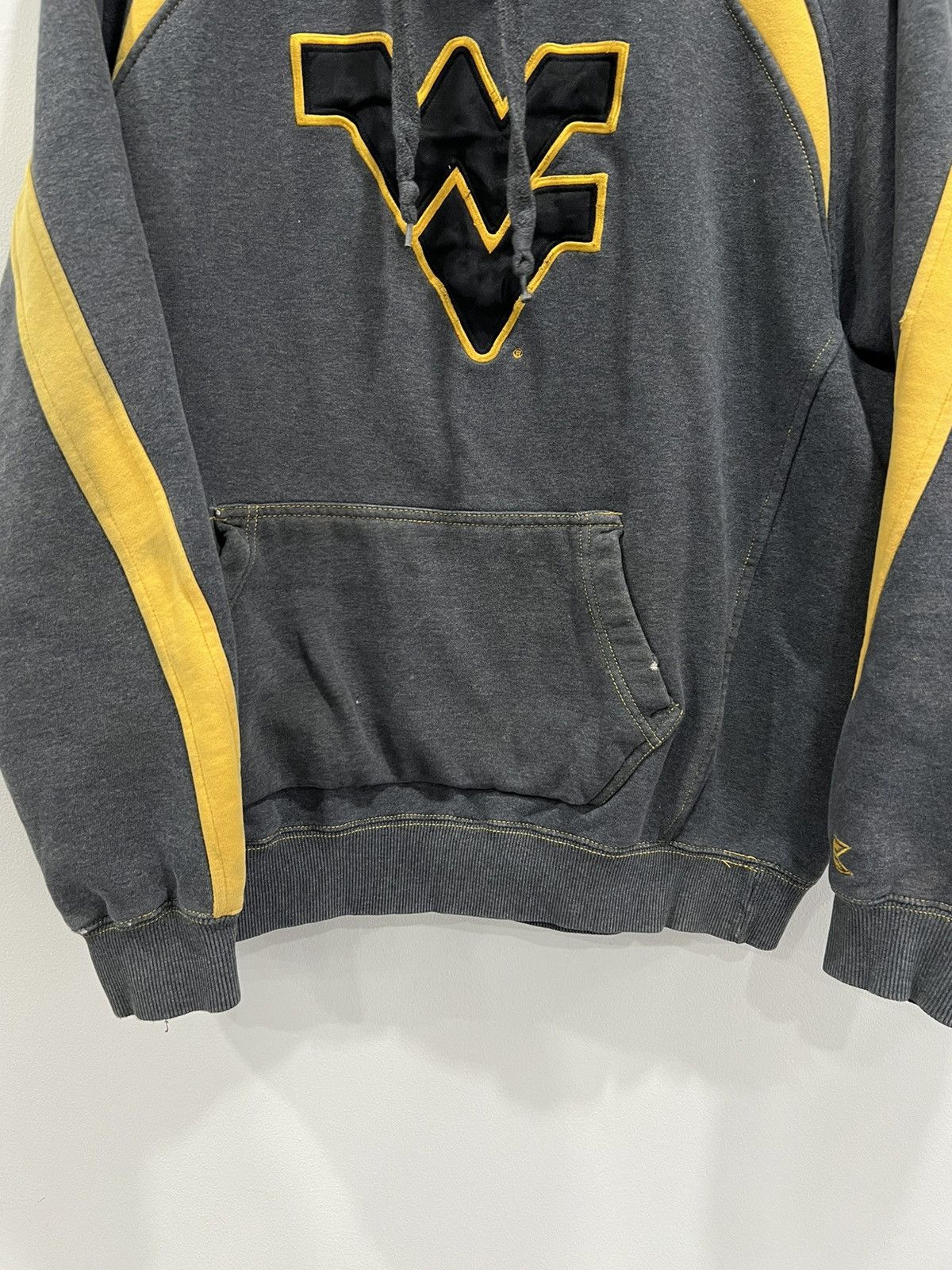 Vintage Vintage West Virginia Hoodie Sweater Size US L / EU 52-54 / 3 - 4 Thumbnail