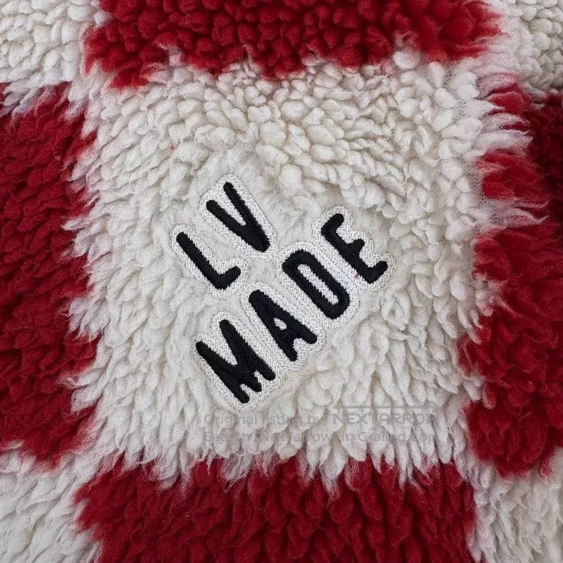 Louis Vuitton Louis Vuitton Nigo Signature Red Checkerboard Polar Fleece Size US L / EU 52-54 / 3 - 6 Thumbnail