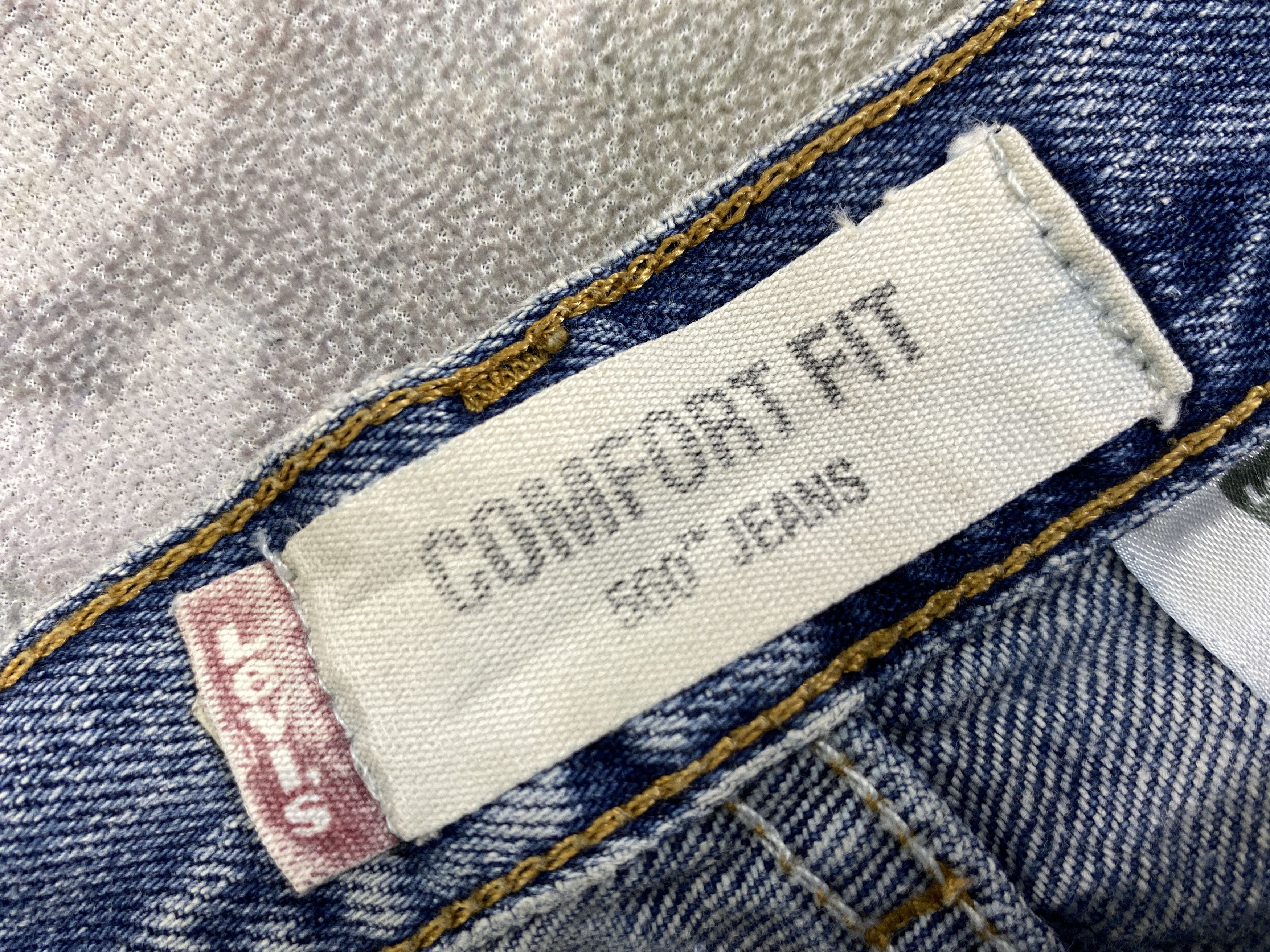 Levi's Faded Blue Vintage Levi's 560 Comfort Fit Denim 33x31 -JN617 Size US 33 - 8 Thumbnail