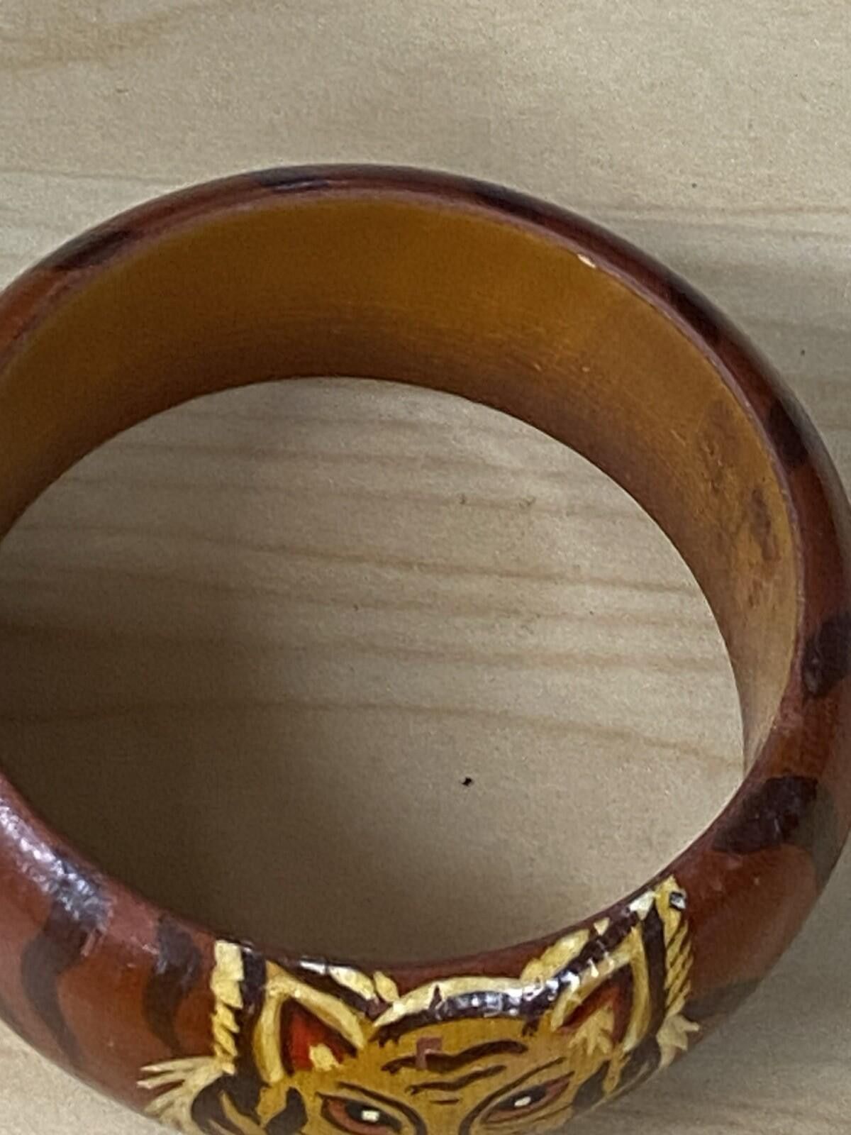 The Unbranded Brand Vintage Wood Bengal Tiger Bangle Bracelet Hand painted Size ONE SIZE - 4 Thumbnail