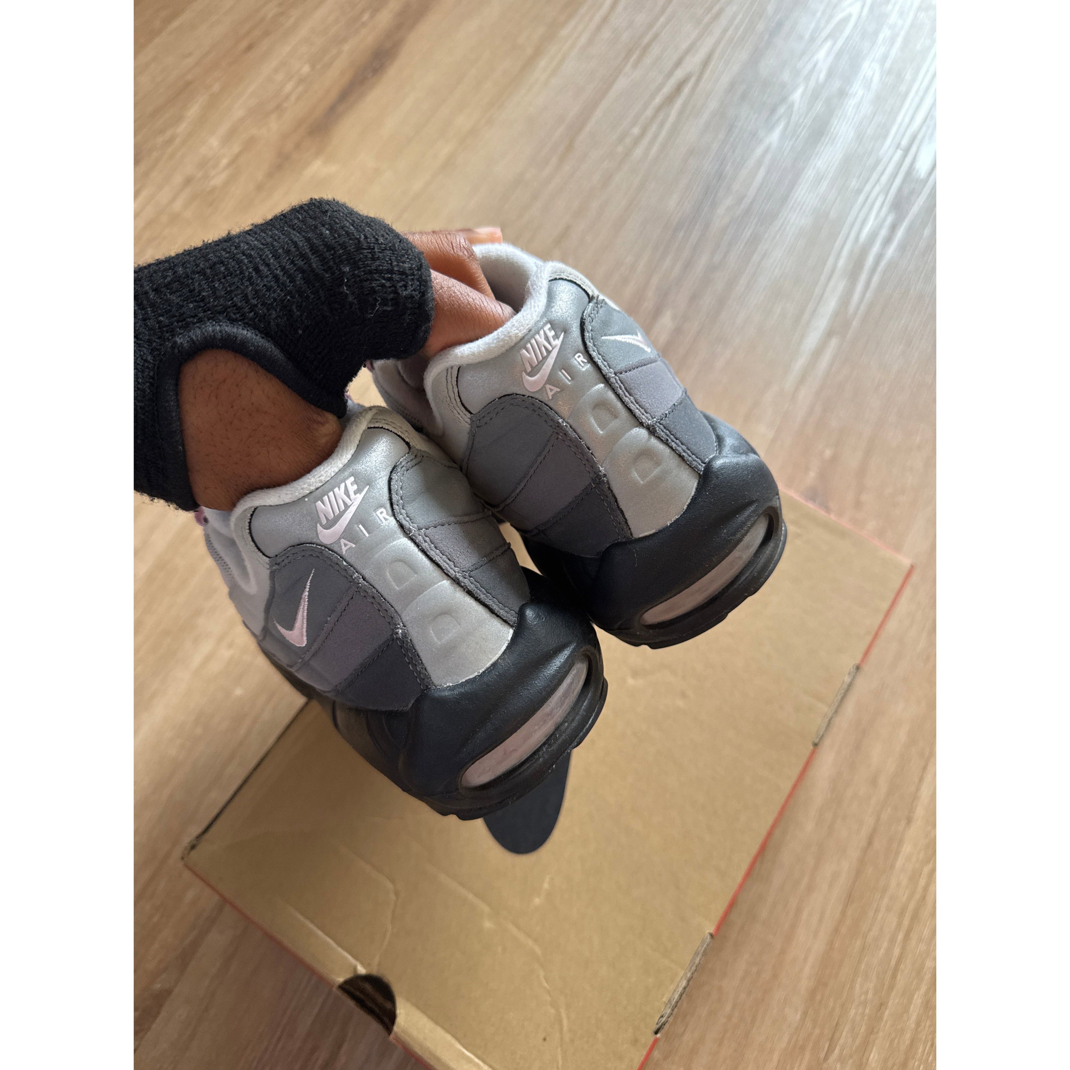 Nike Nike Air Max 95 Gunsmoke Pink Foam Size US 9 / EU 42 - 5 Thumbnail
