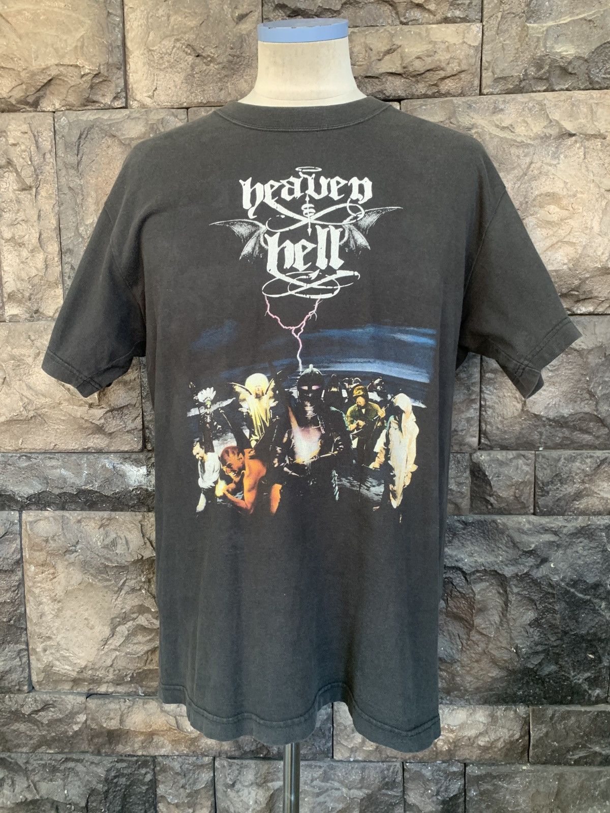 Band Tees Vintage Heaven And Hell Black Sabbath Japan Tour Band Tshirt Size US L / EU 52-54 / 3 - 1 Thumbnail