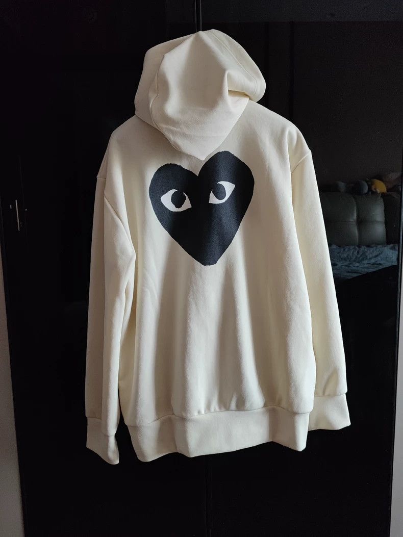 Comme des Garcons Comme Des Garcons Play Men's Sweater Size US XL / EU 56 / 4 - 2 Thumbnail